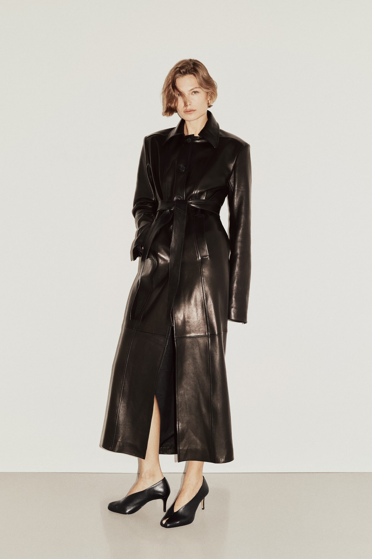 Leather Pumps - image 3