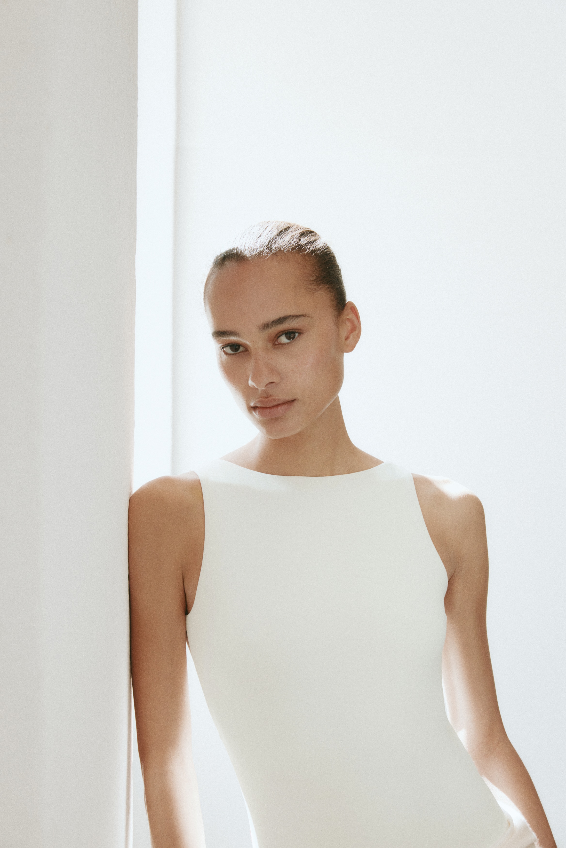 Burgu Detaylı Thong BodyModel
