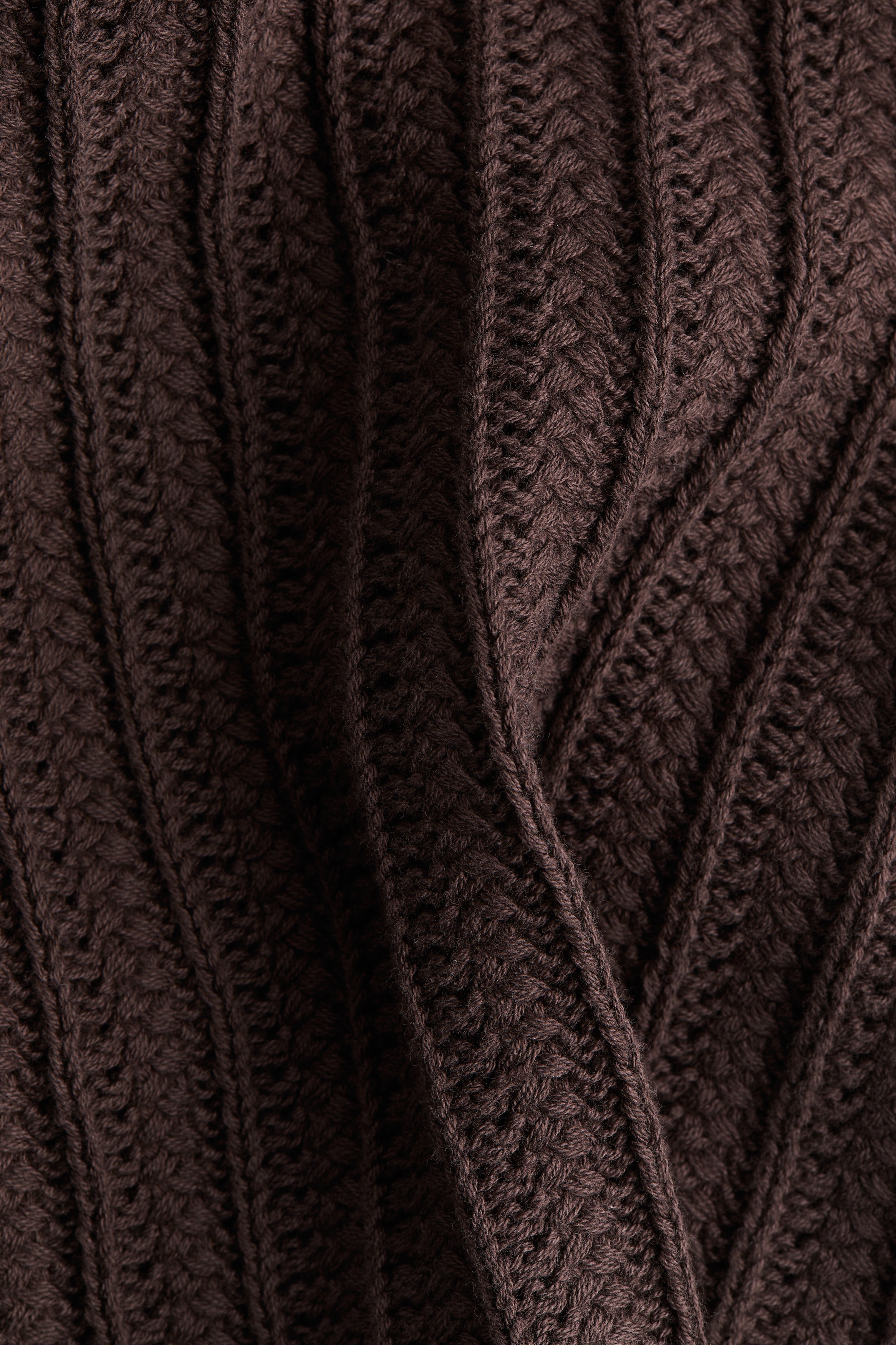 Crochet-look trousers