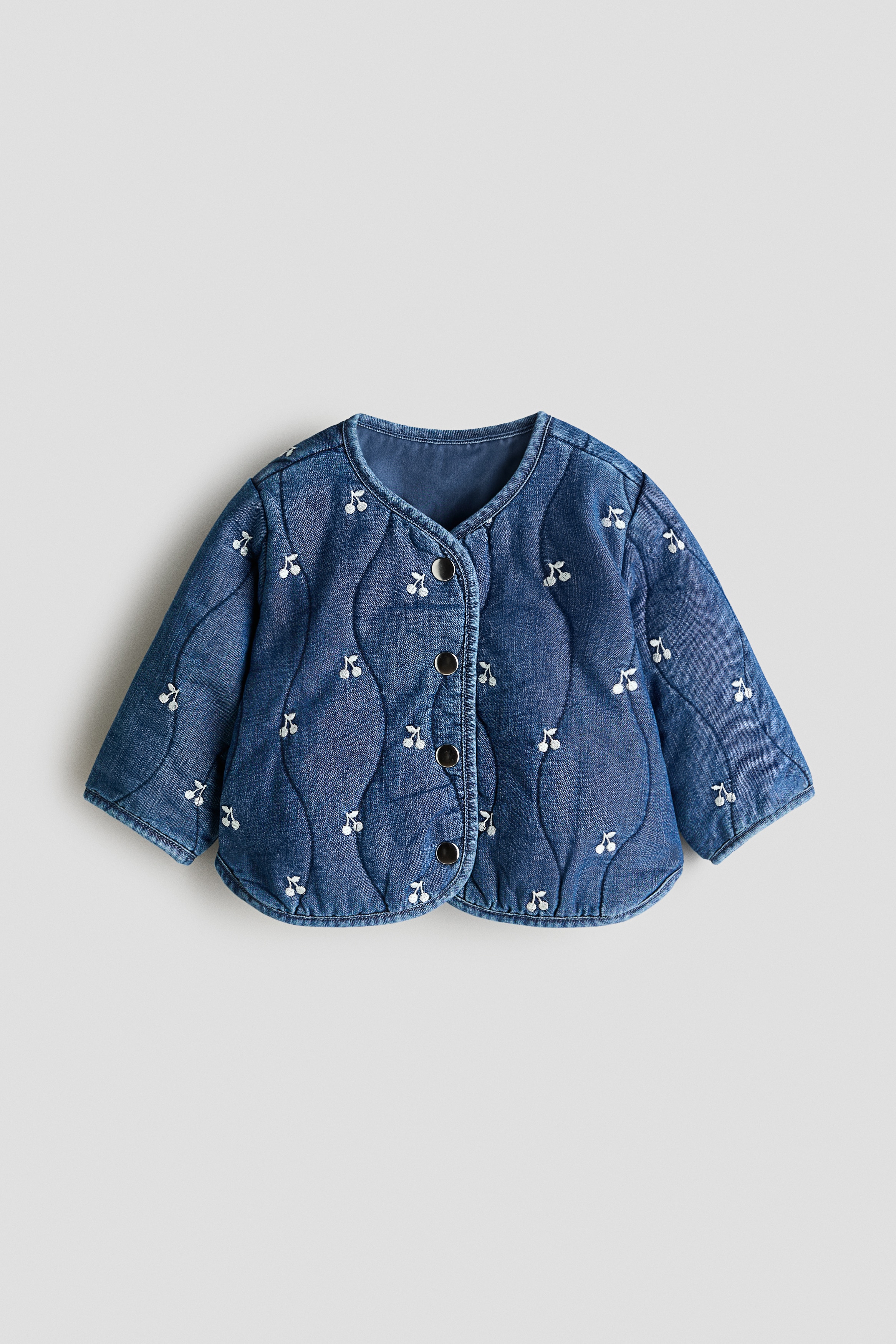 Quiltad jeansjacka - Denimblå/Körsbär/Denimblå/Rosetter