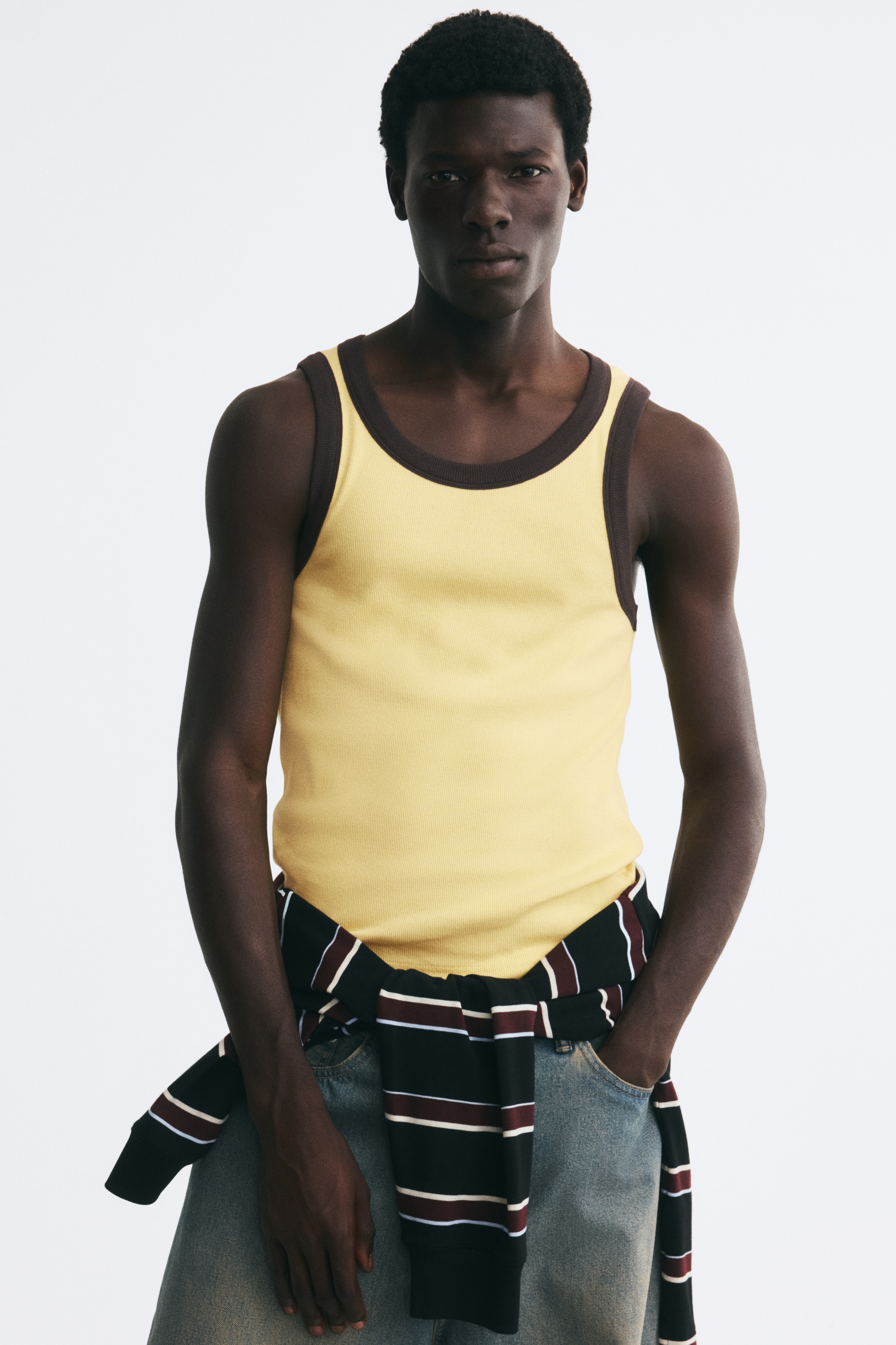 Slim Fit Cotton vest topModel