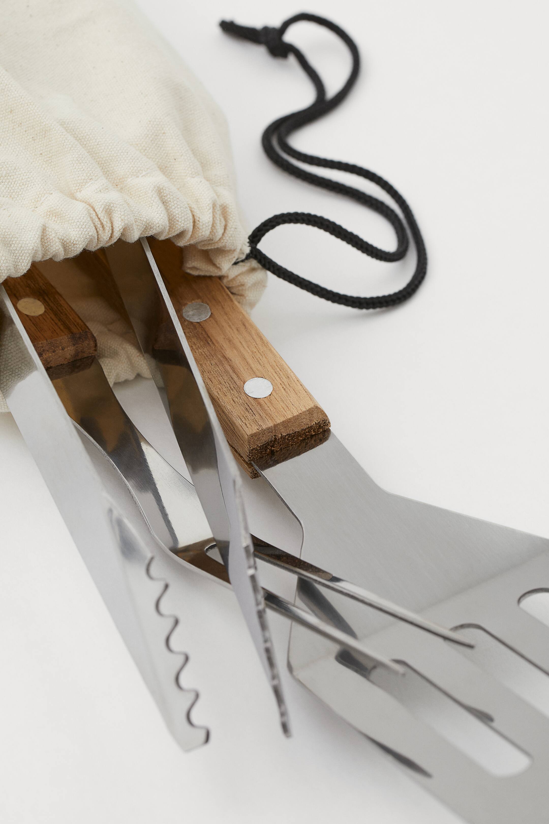 Acacia wood BBQ tools Light brown Home All H&M GB