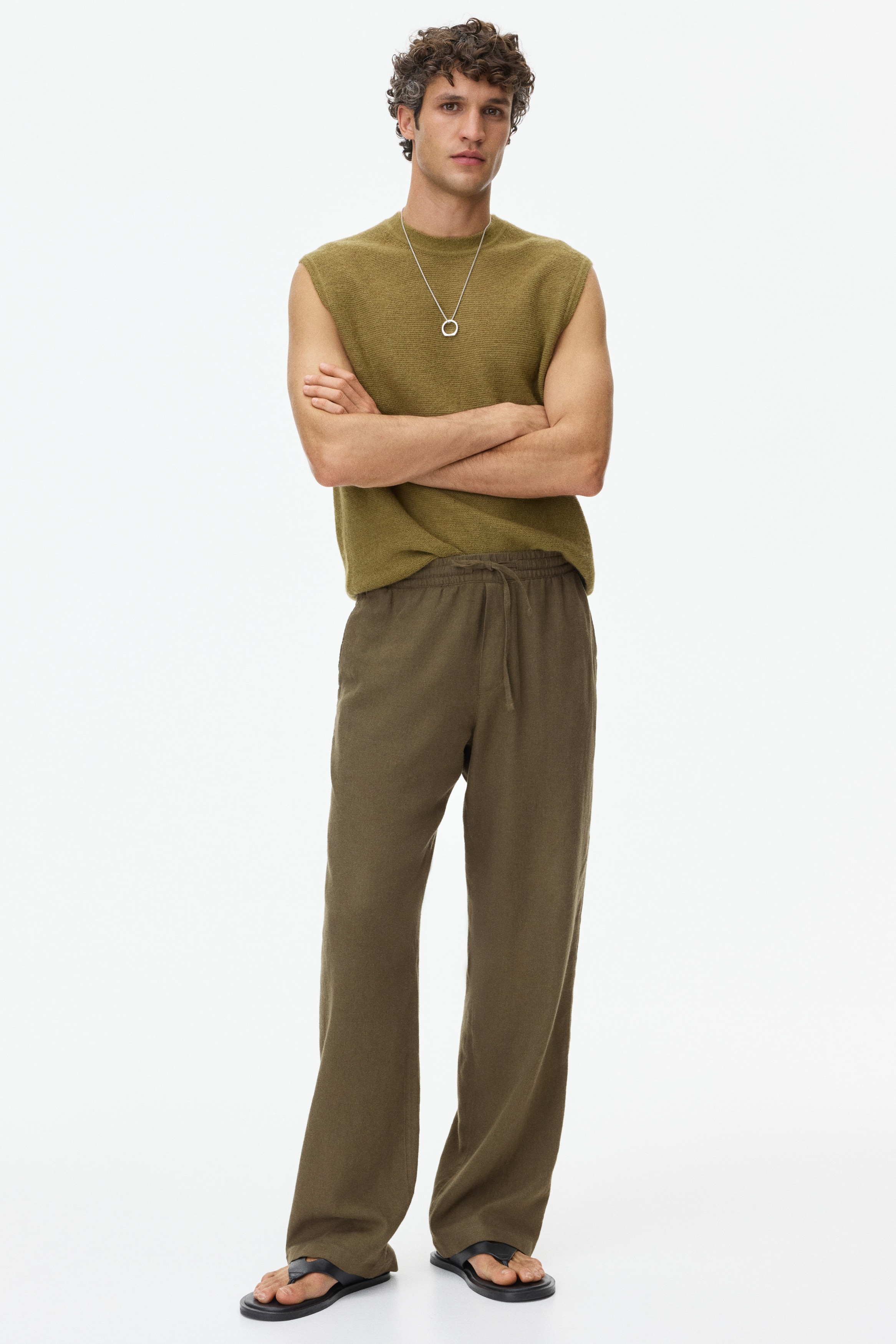 Pantalón en mezcla de lino Relaxed FitAuxiliar