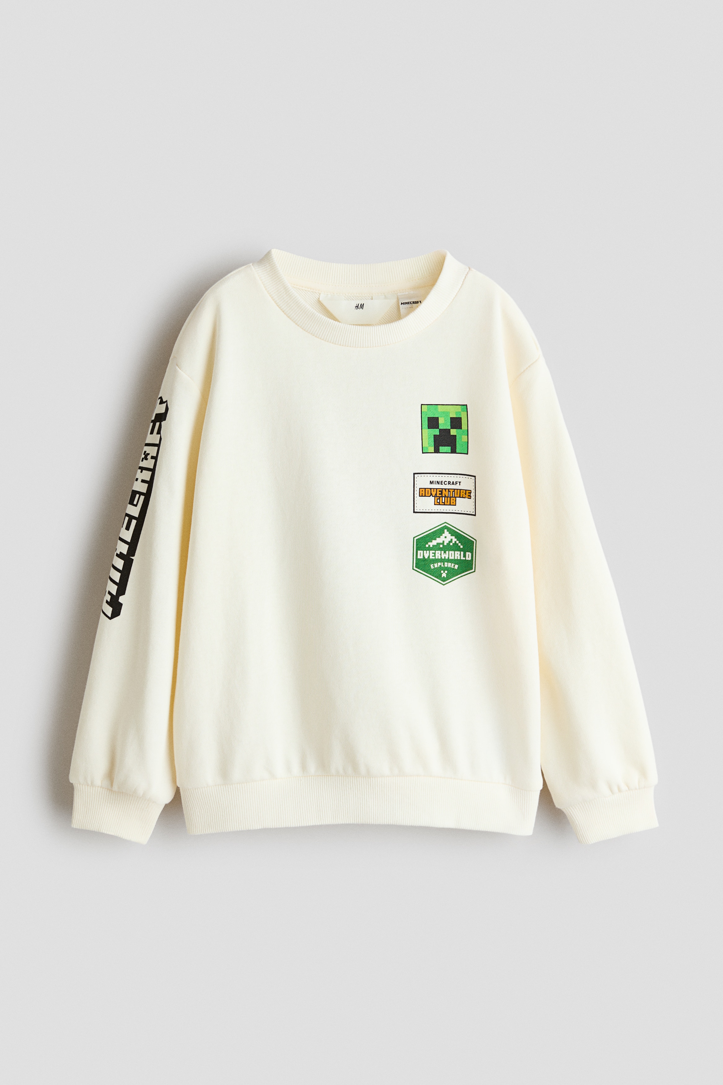 ã¢ãã«ã¯ãè¸åã¨è¢ã«Minecraftãã¢ãã¼ãã«ããããªã³ããã¶ã¤ã³ãæ½ããããªããã¯ã¤ãã®ã»ã¼ã¿ã¼ãçç¨ãã¦ãã¾ããã»ã¼ã¿ã¼ã¯ããªãä»æ§ã®ã¯ã«ã¼ããã¯ããã­ããã·ã§ã«ãã¼ãè¢å£ã¨è£¾ã®å¹åºããªãããªã ãç¹å¾´ã§ããã«ã¼ããã ãã³ãã¨ã³ã¼ãã£ãã¼ãããã¦ãã¾ãã