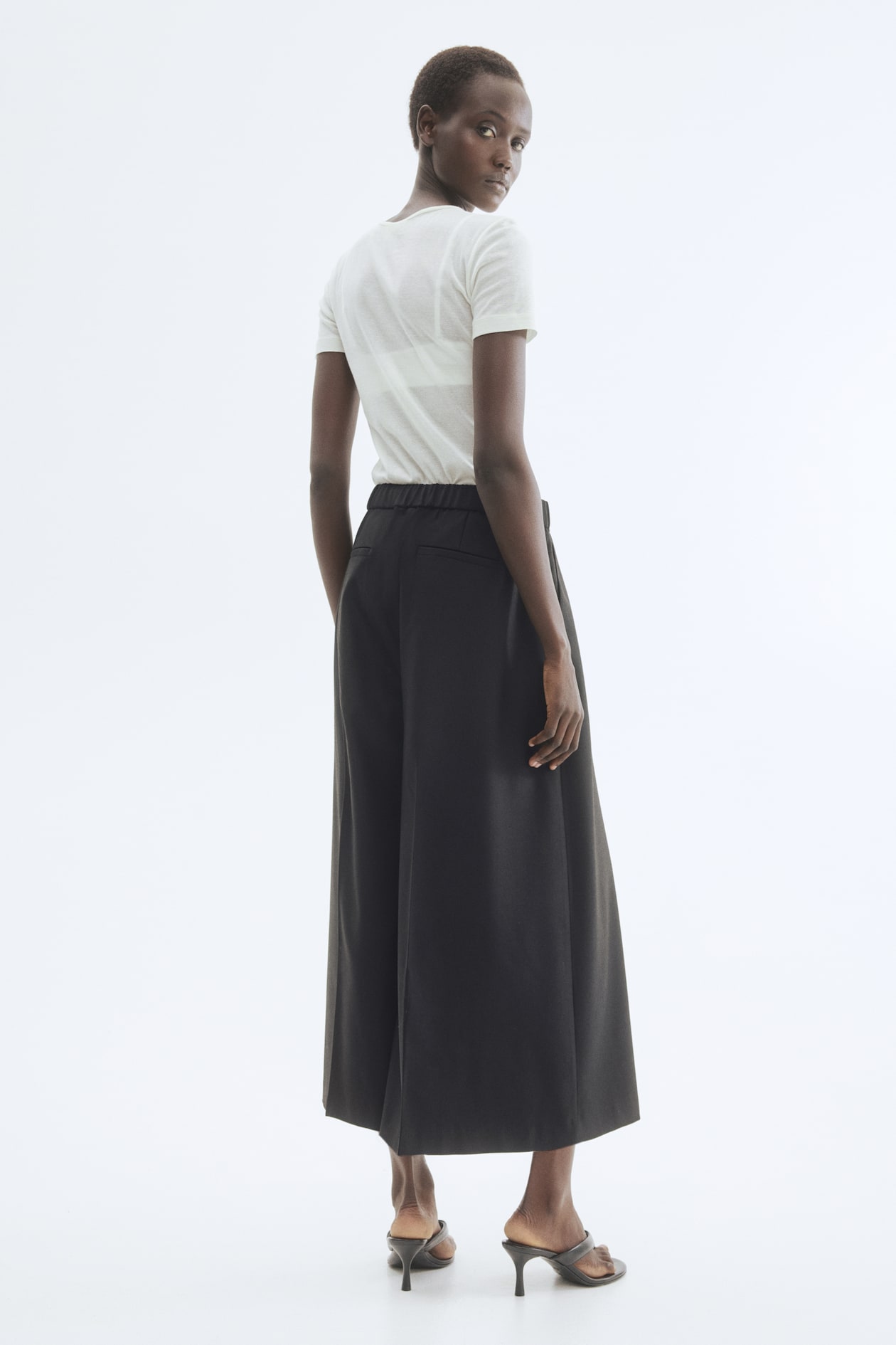 Pleat-Front Culottes - image 3