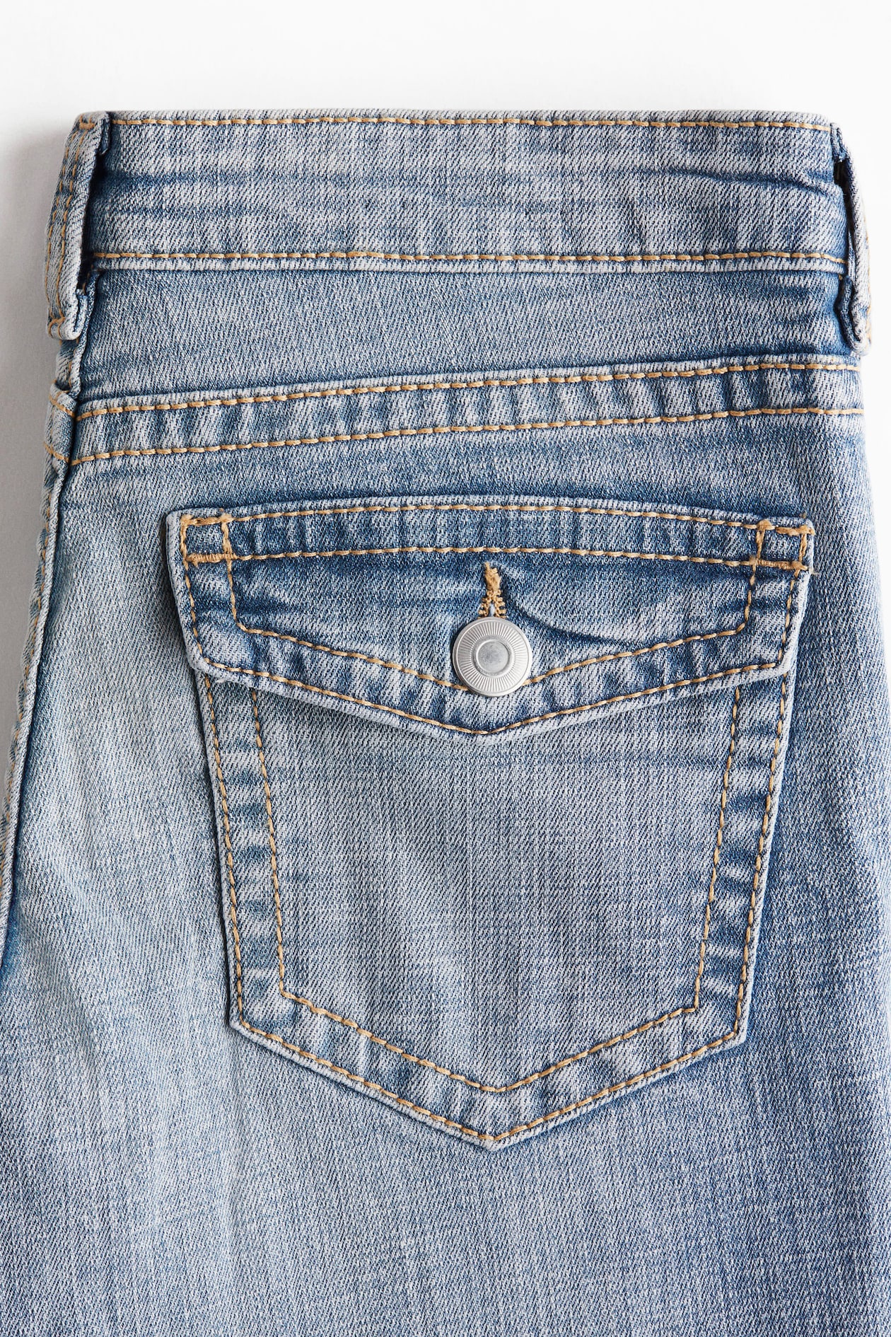 Flared Low Jeans - image 5