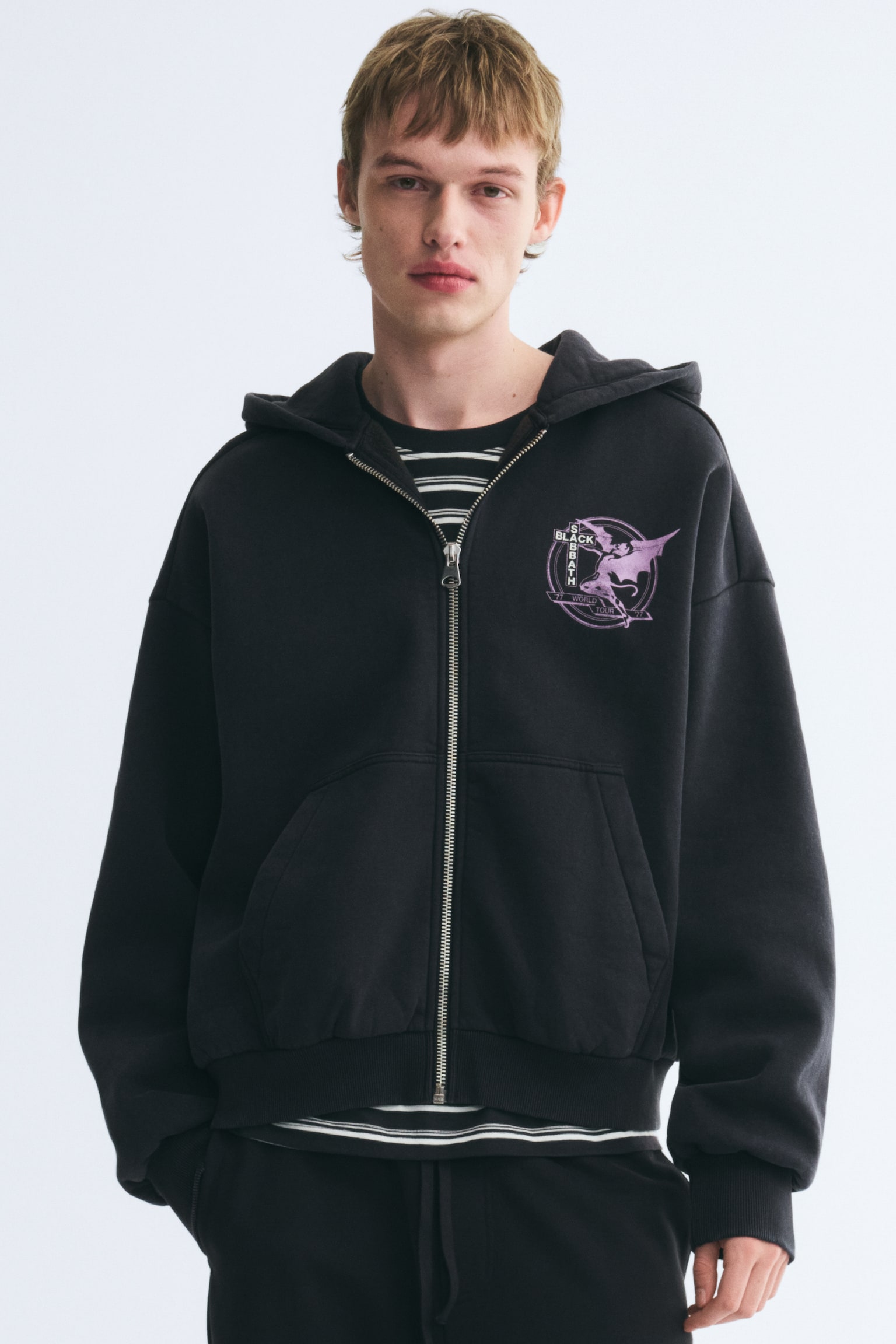 Мужское худи H&M Oversized Fit Printed zip-through, цвет: Угольный серый / Чёрный — фото 4