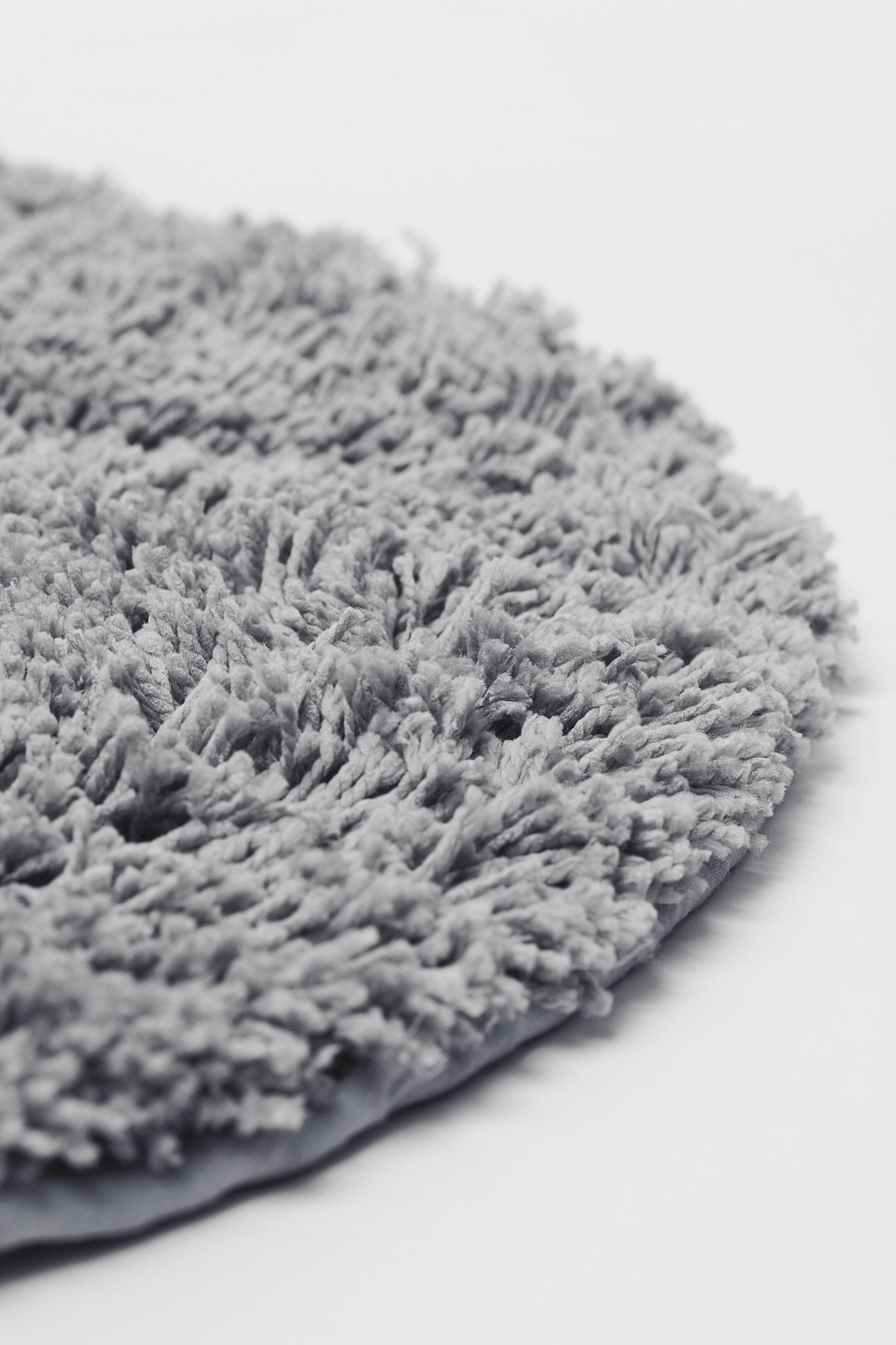 Deep pile bath mat Light grey Home All H&M GB