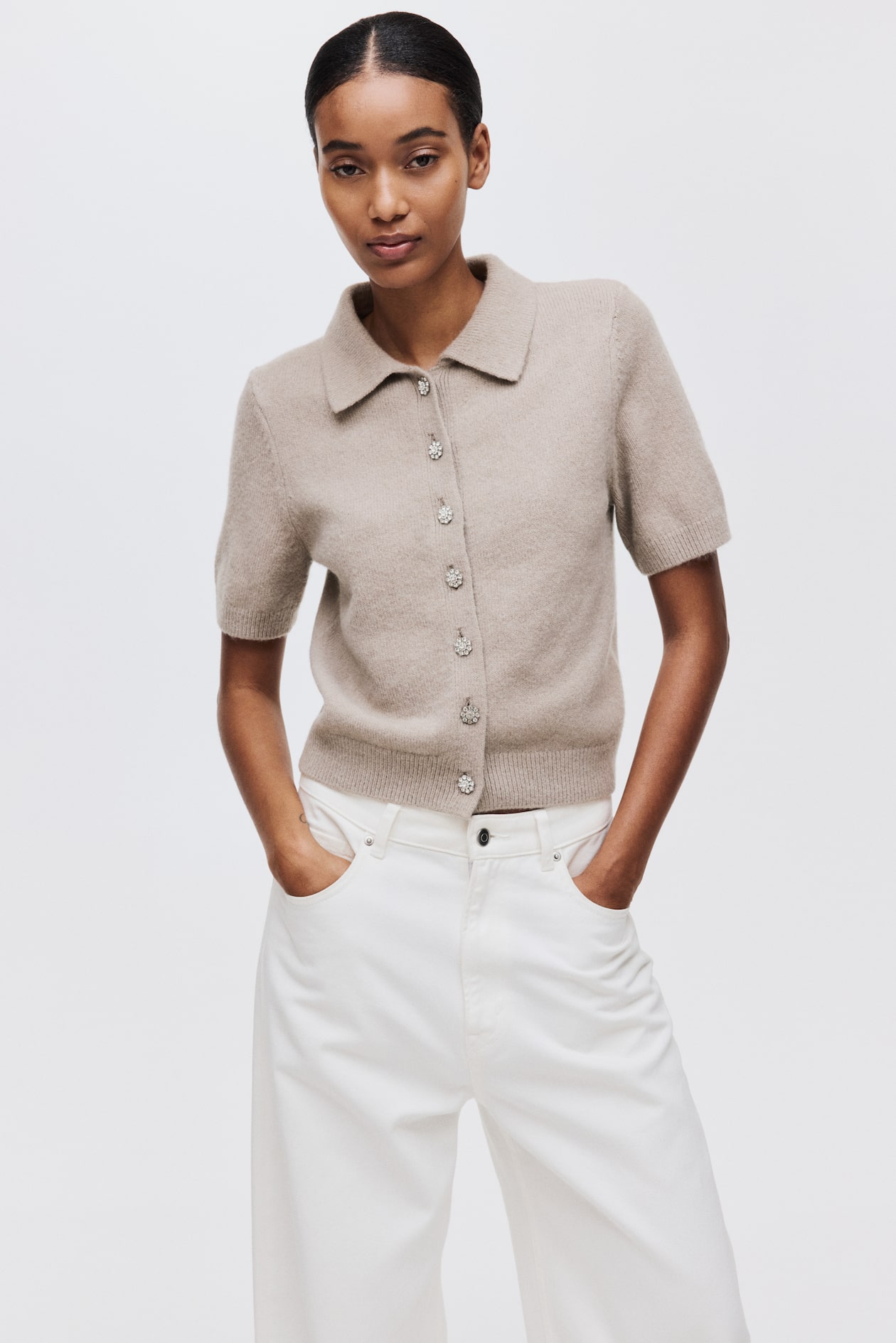 Short-Sleeved Cardigan with Collar - image 4