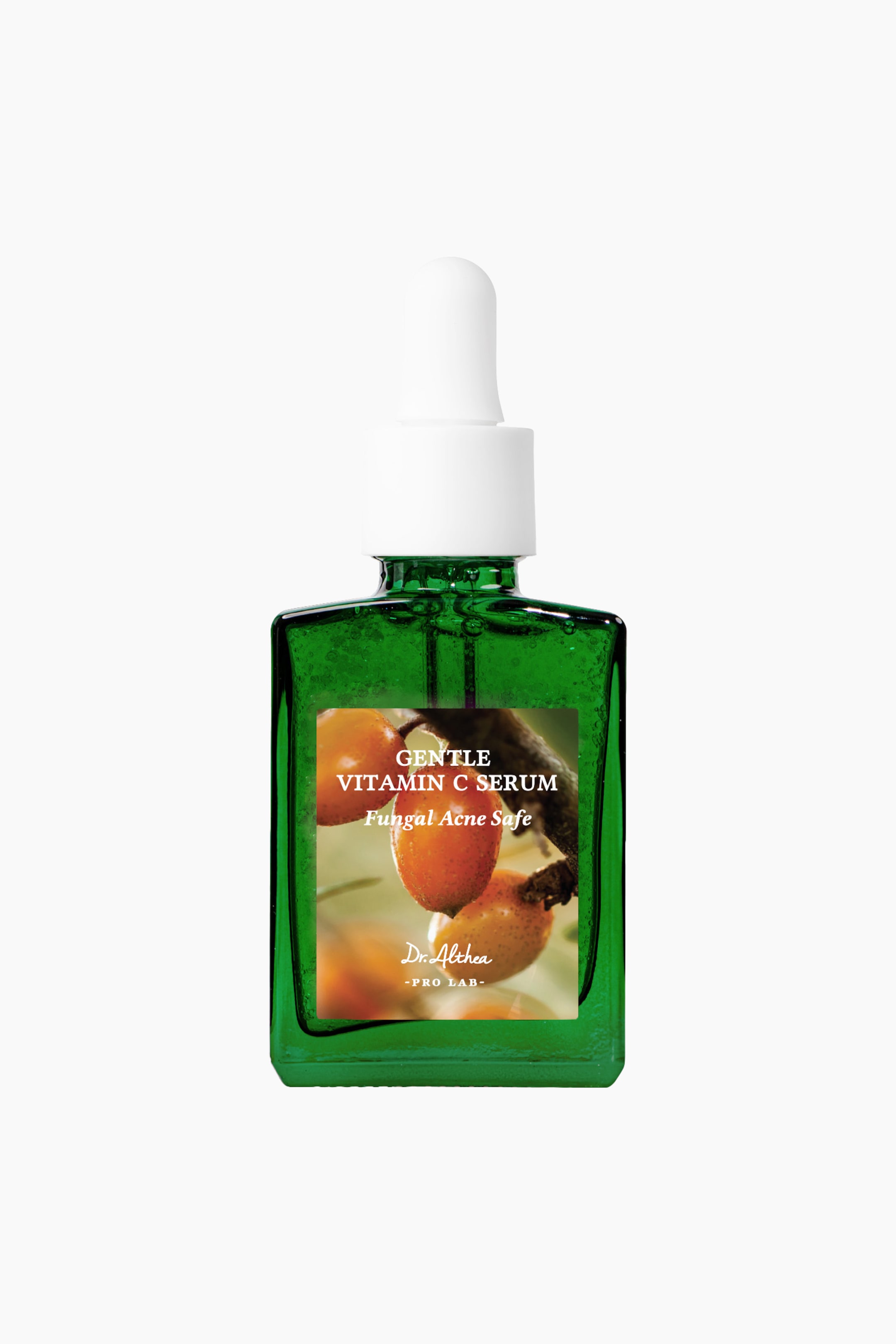 Visa större bild: En flaska med Dr. Althea Gentle Vitamin C Serum står framåt, med en fyrkantig mörkgrön glasflaska och en vit pipettkork. På framsidans etikett visas orange bär på en gren, tillsammans med texten "Gentle Vitamin C Serum" och "Fungal Acne Safe."