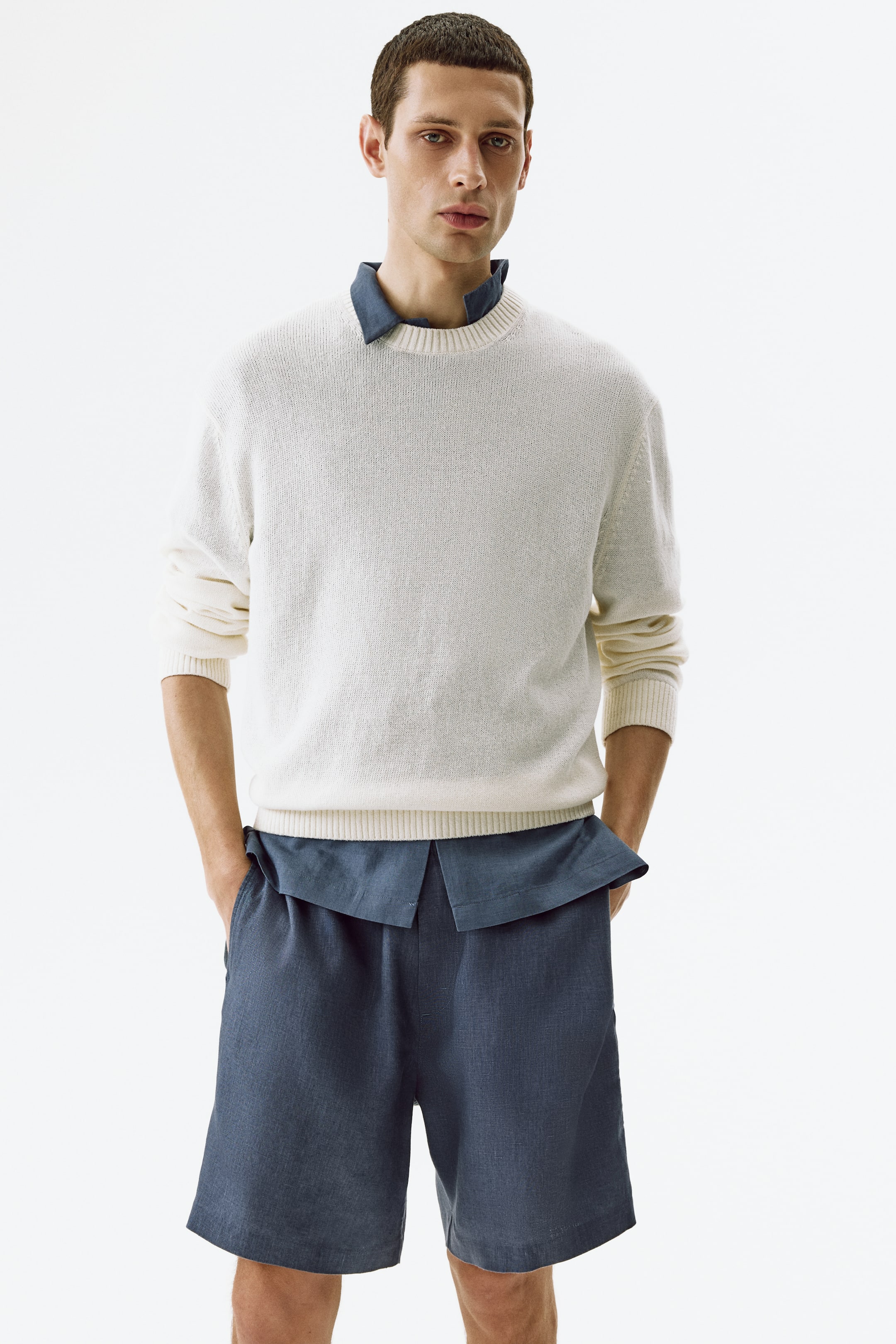 Relaxed-Fit Linen Shorts
