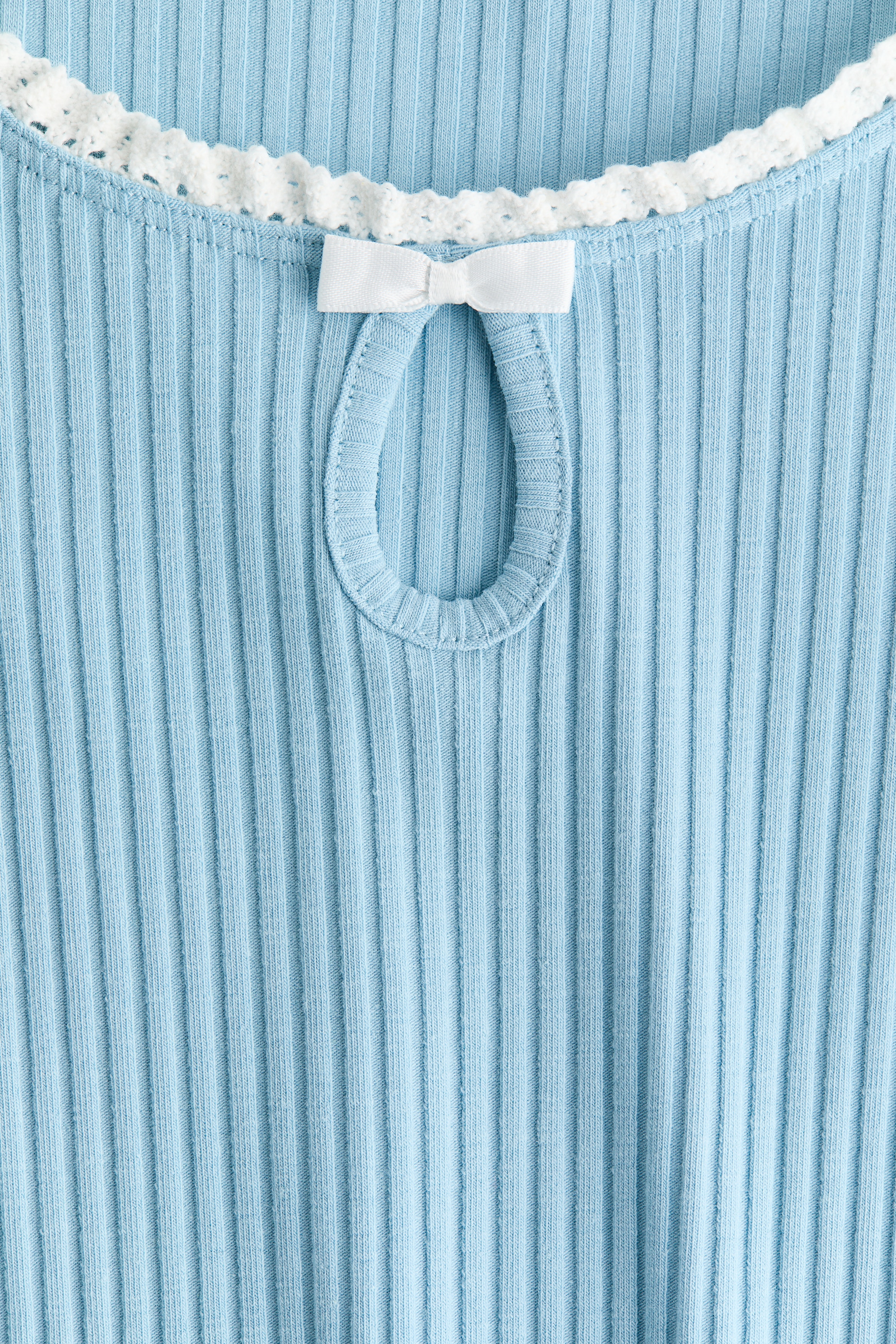 Scoop-neck ribbed dress