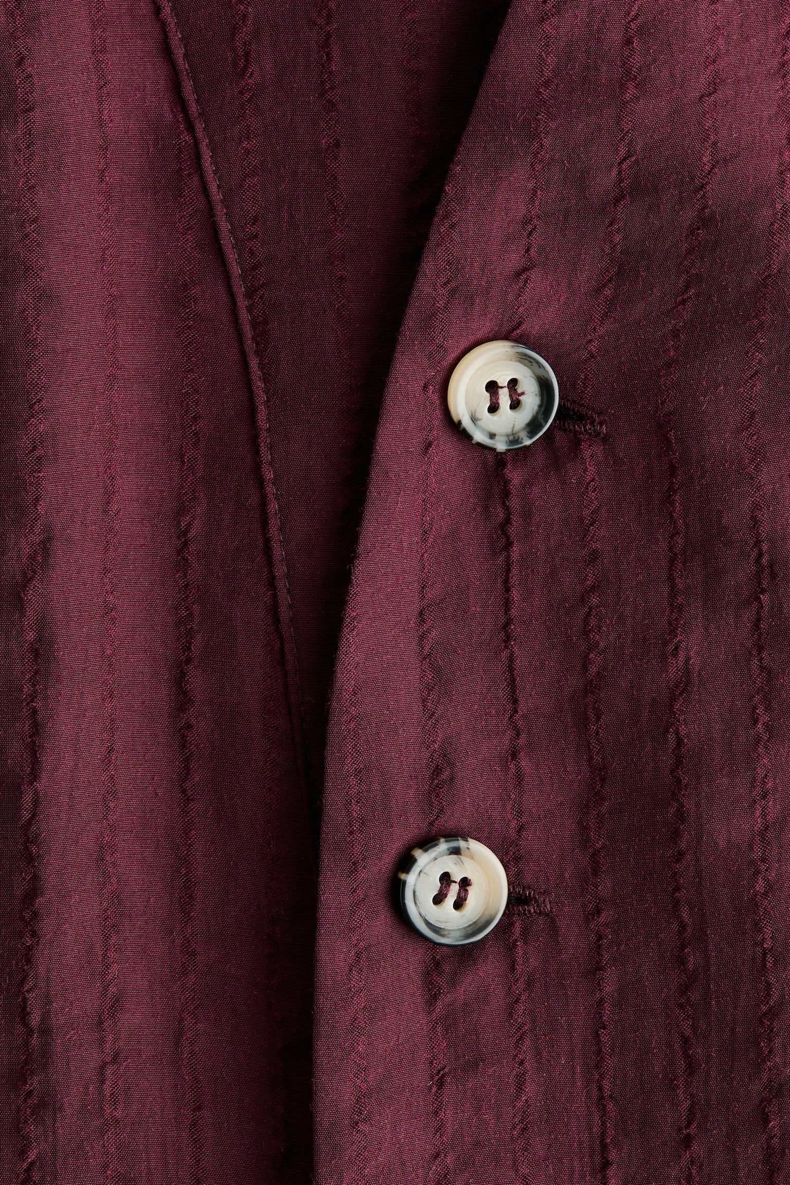 Женская рубашка H&M Textured-Weave Button-Detail, цвет: Бордовый — фото 7