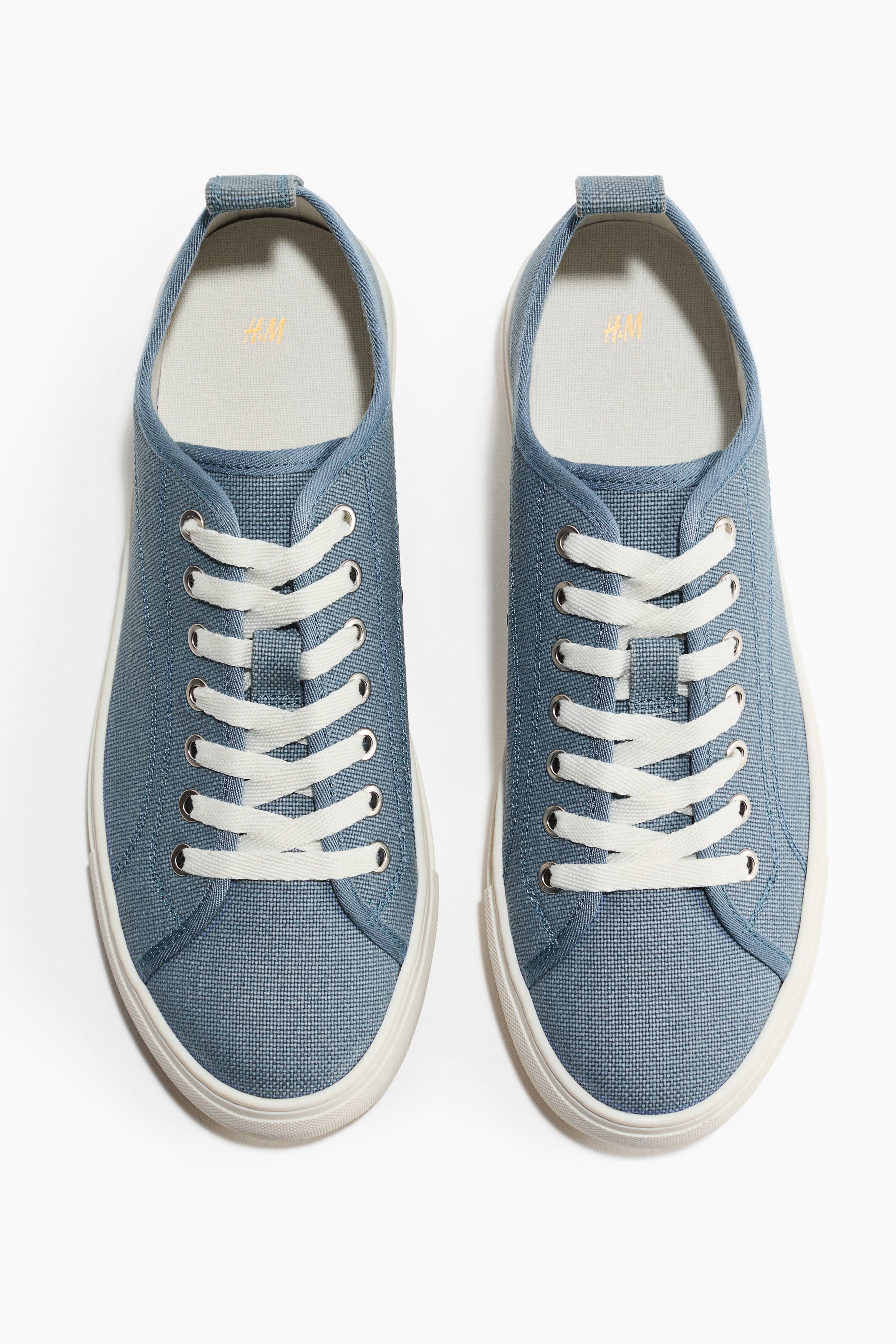 Canvas trainers