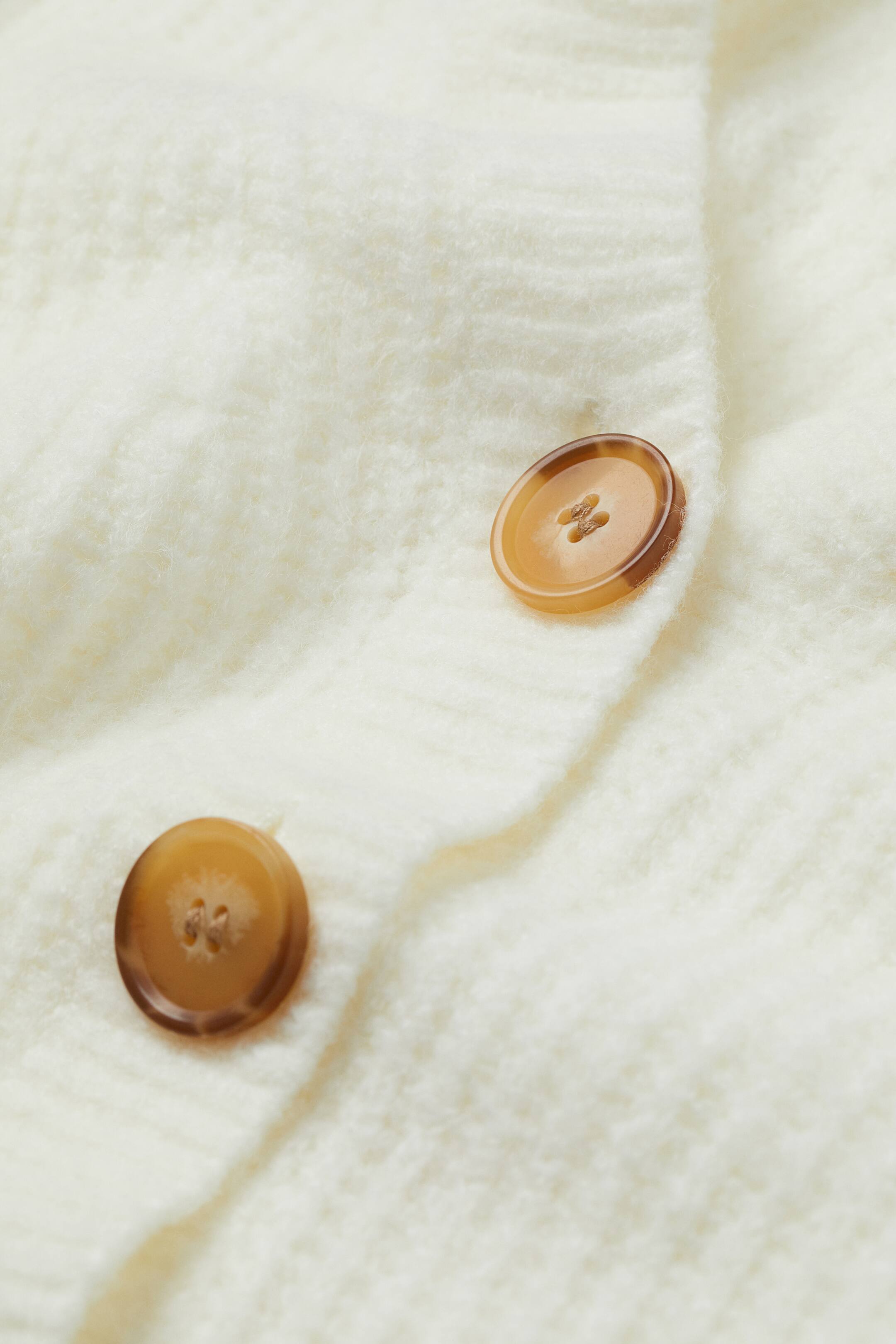 הצגת תמונה גדולה יותר: Rib-knit cardigan - קרם - Ladies | H&M IL 2