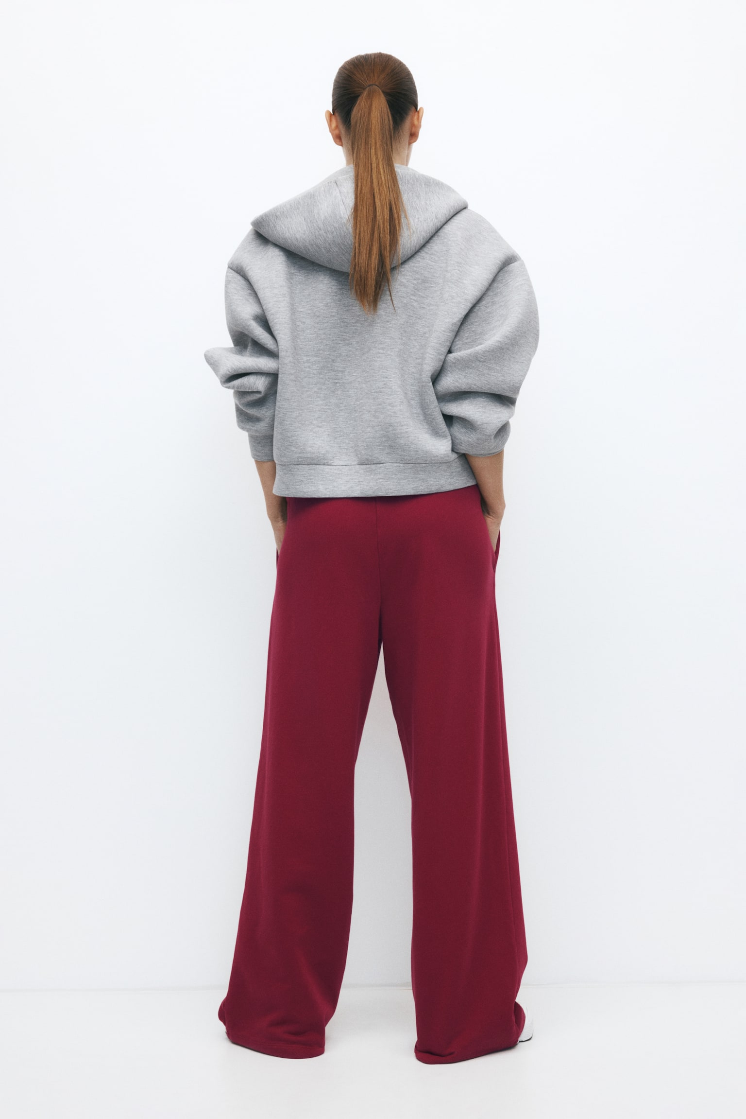 Женские брюки H&M Move Oversized Sports Joggers, цвет: Dark Pomegranate — фото 6