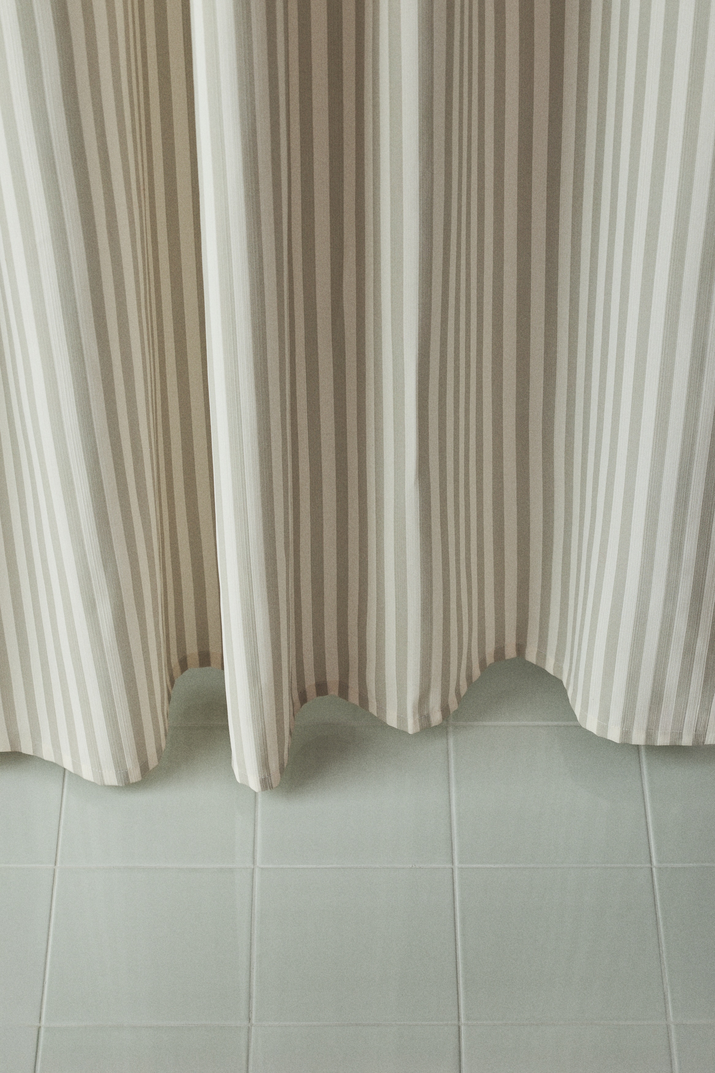 Striped shower curtain - Light grey/Striped/Light green/Striped/Light blue/Striped