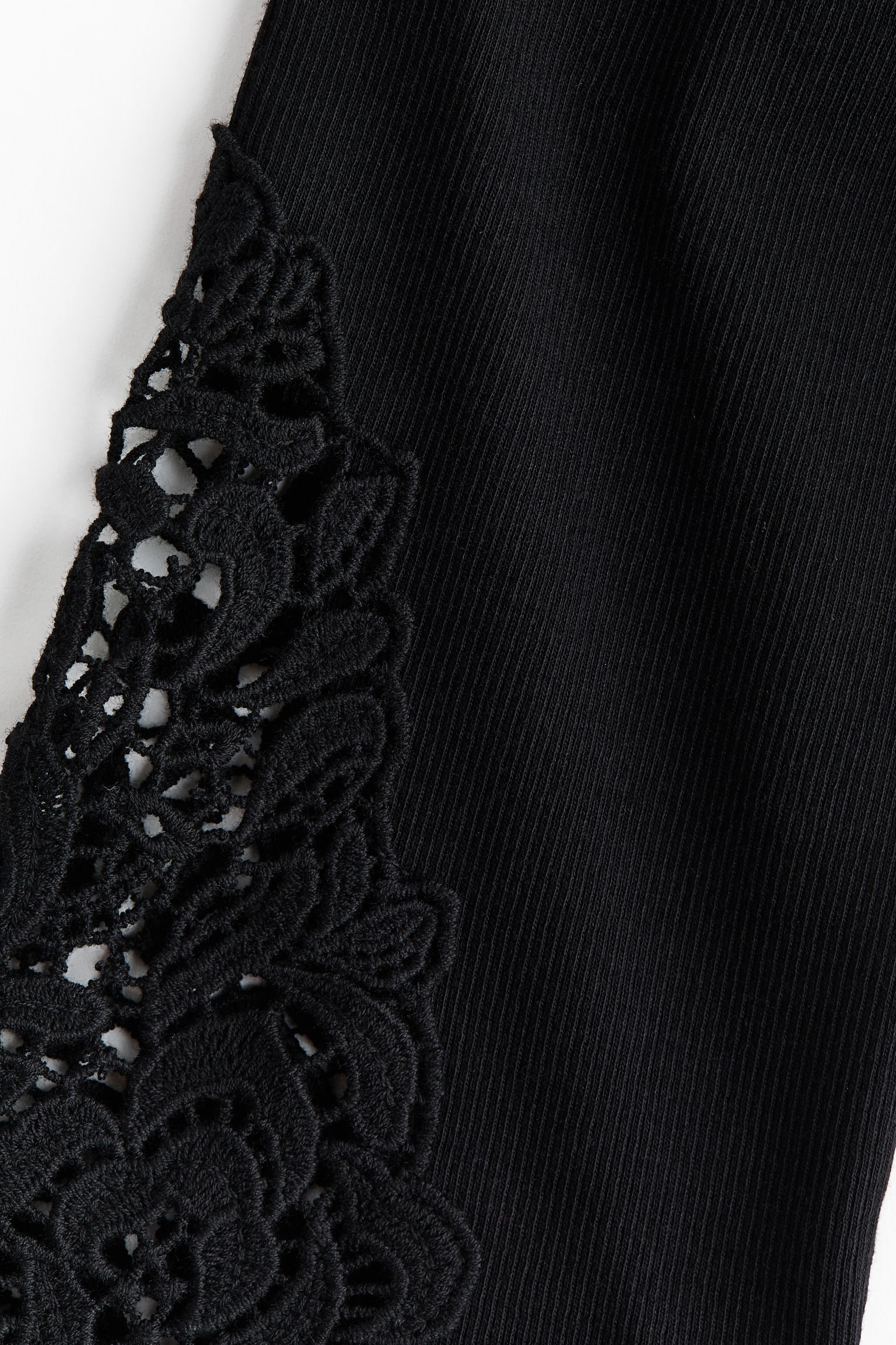 Женский топ H&M Boat-Neck Top with Lace Insets, цвет: Чёрный — фото 5