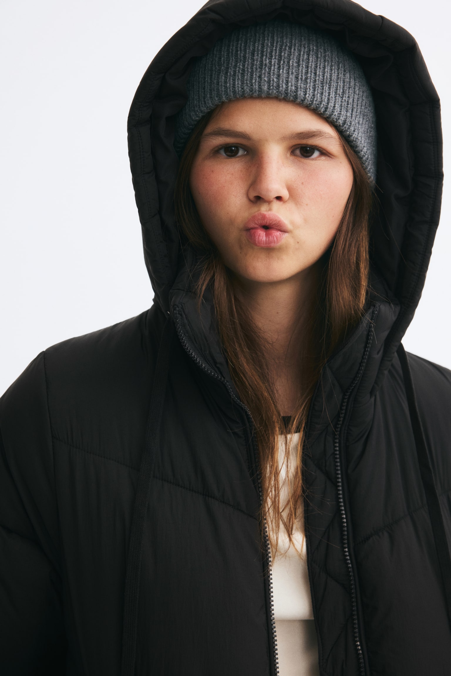 Женская куртка H&M Oversized Puffer, цвет: Чёрный — фото 3