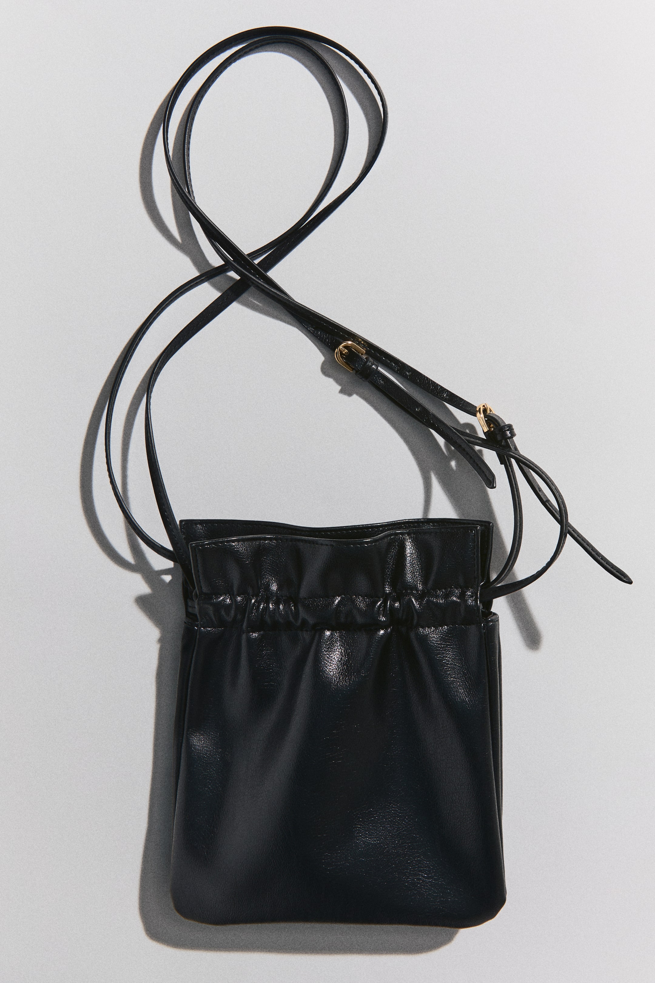 View larger image: Crossbody bucket bag - Black - Ladies | H&M 1