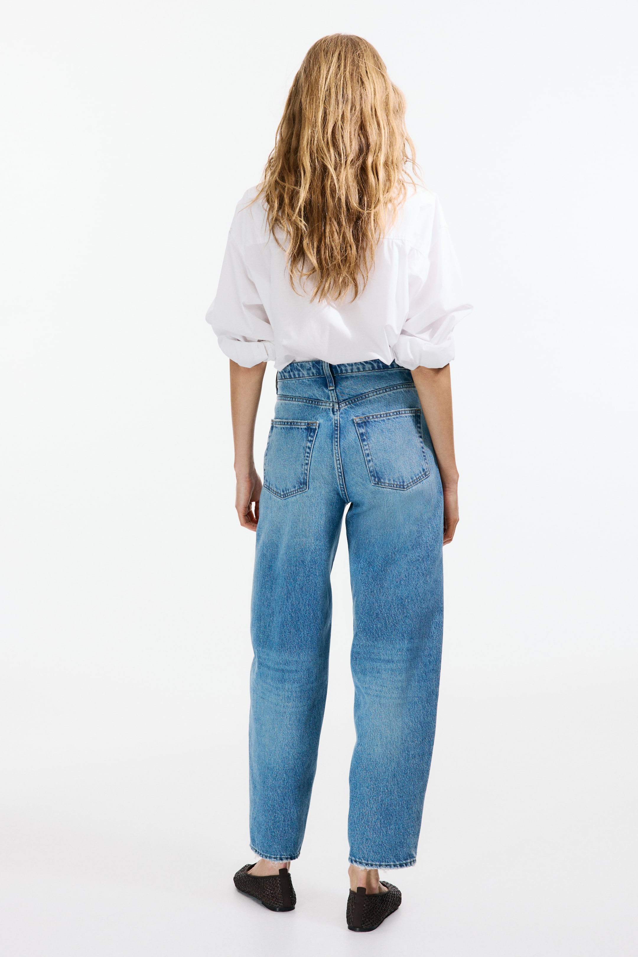 High-Waist Barrel-Leg Ankle Jeans