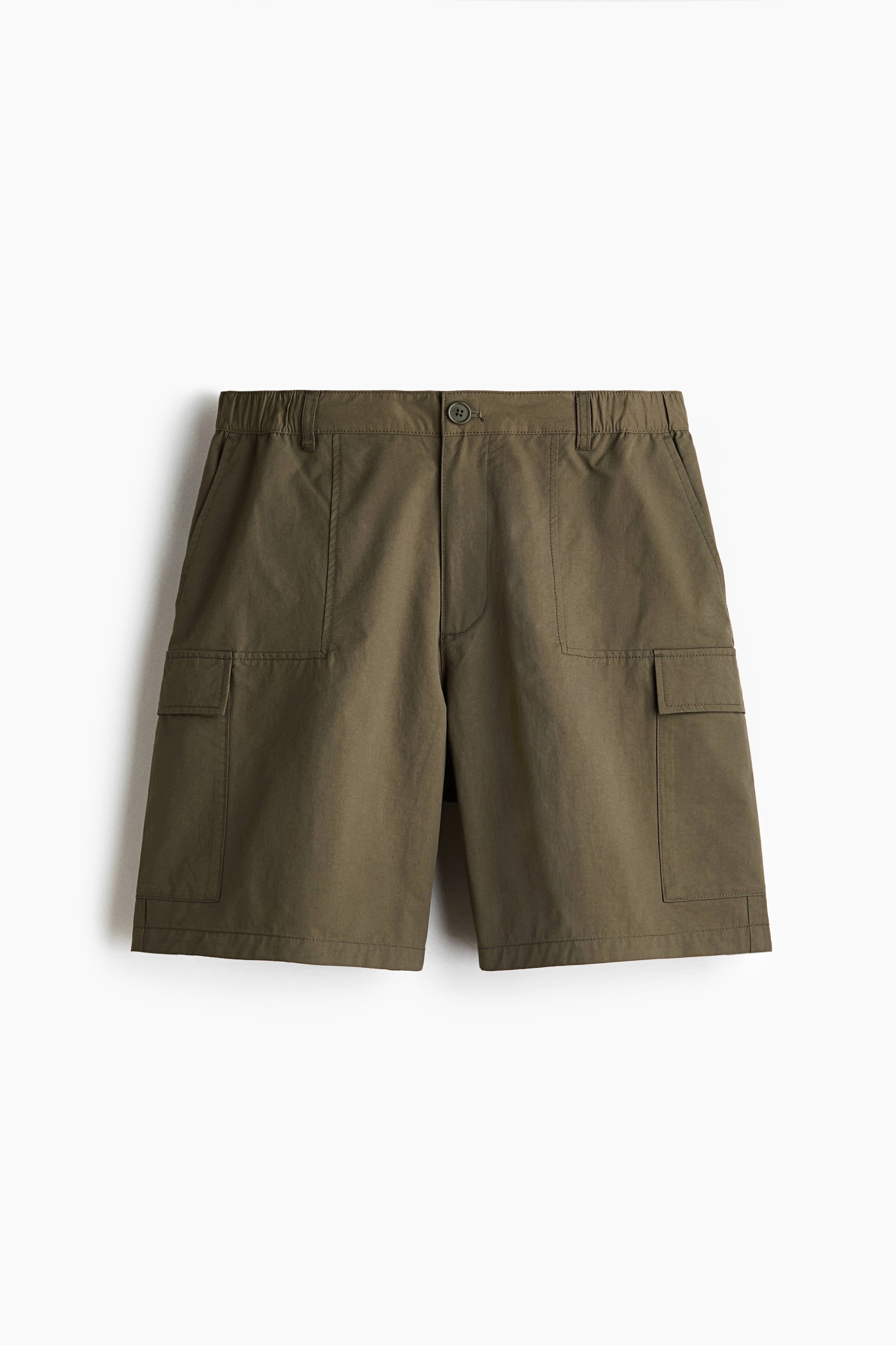 ルーズフィット カーゴショートパンツ - ダークカーキグリーン/ライトカーキグリーン/ブラック