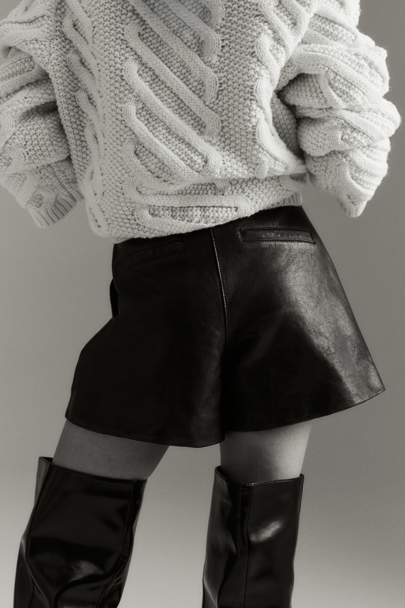 Leather shorts - Dark brown - 1