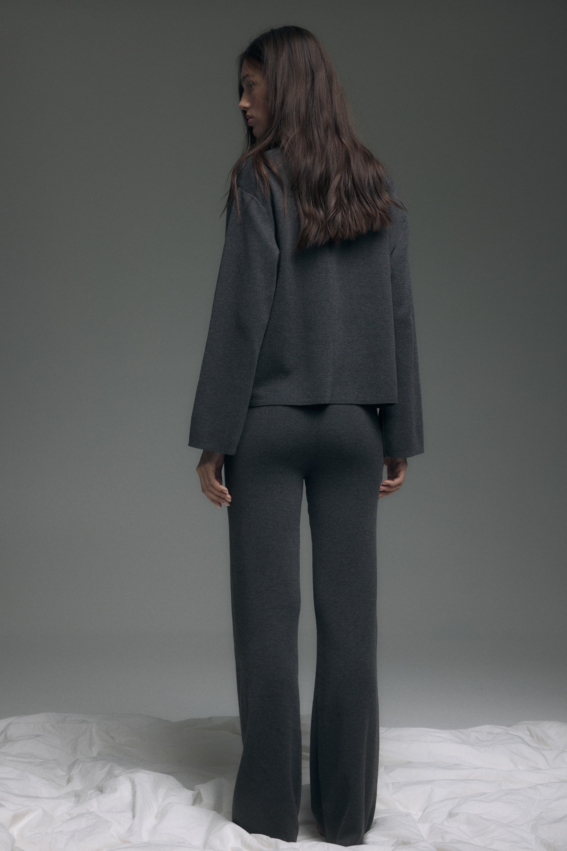 Fine-knit cardigan