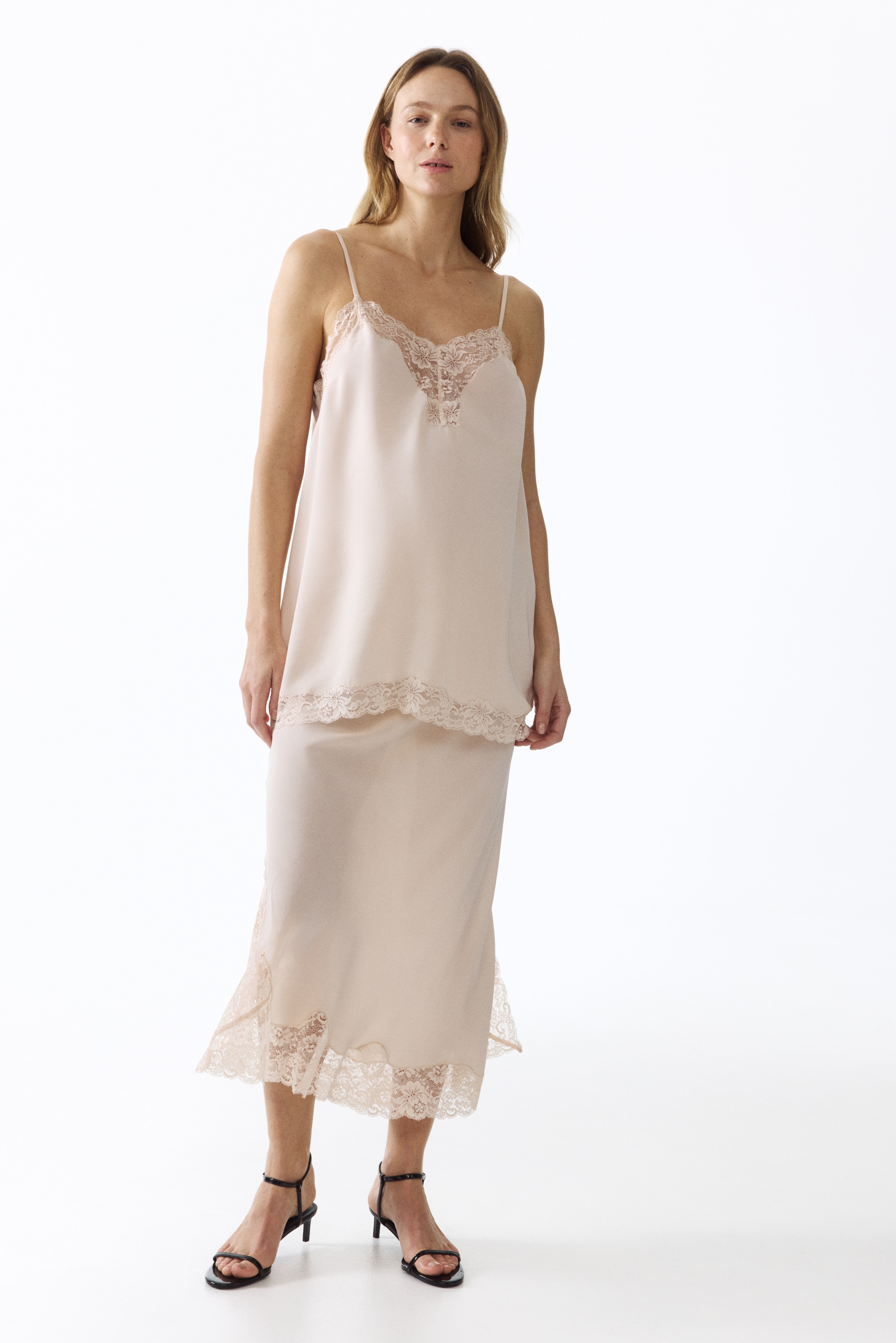MAMA Lace-trimmed viscose skirtModel