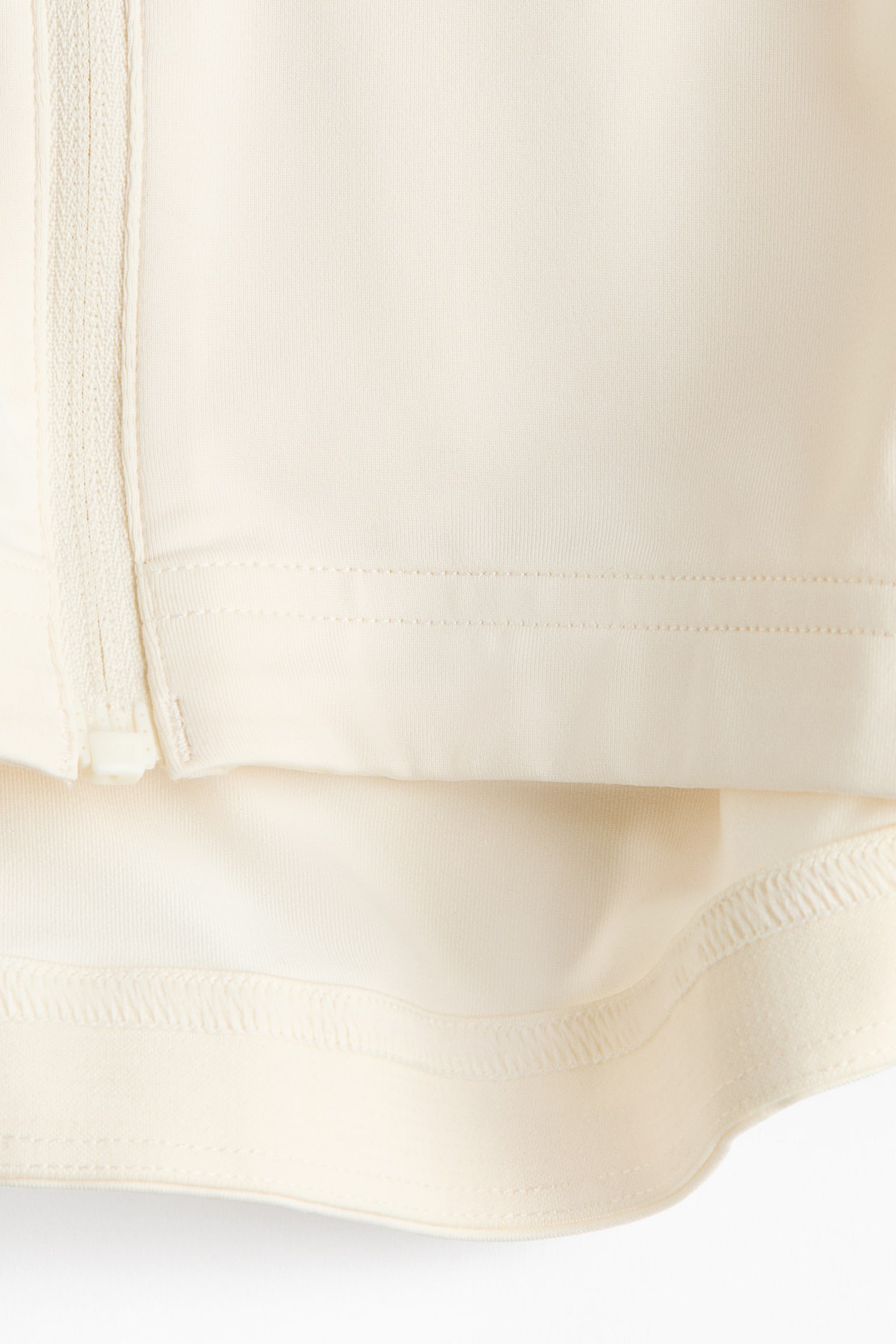 Женская футболка H&M Cycling T-Shirt with DryMove™, цвет: Кремовый — фото 7
