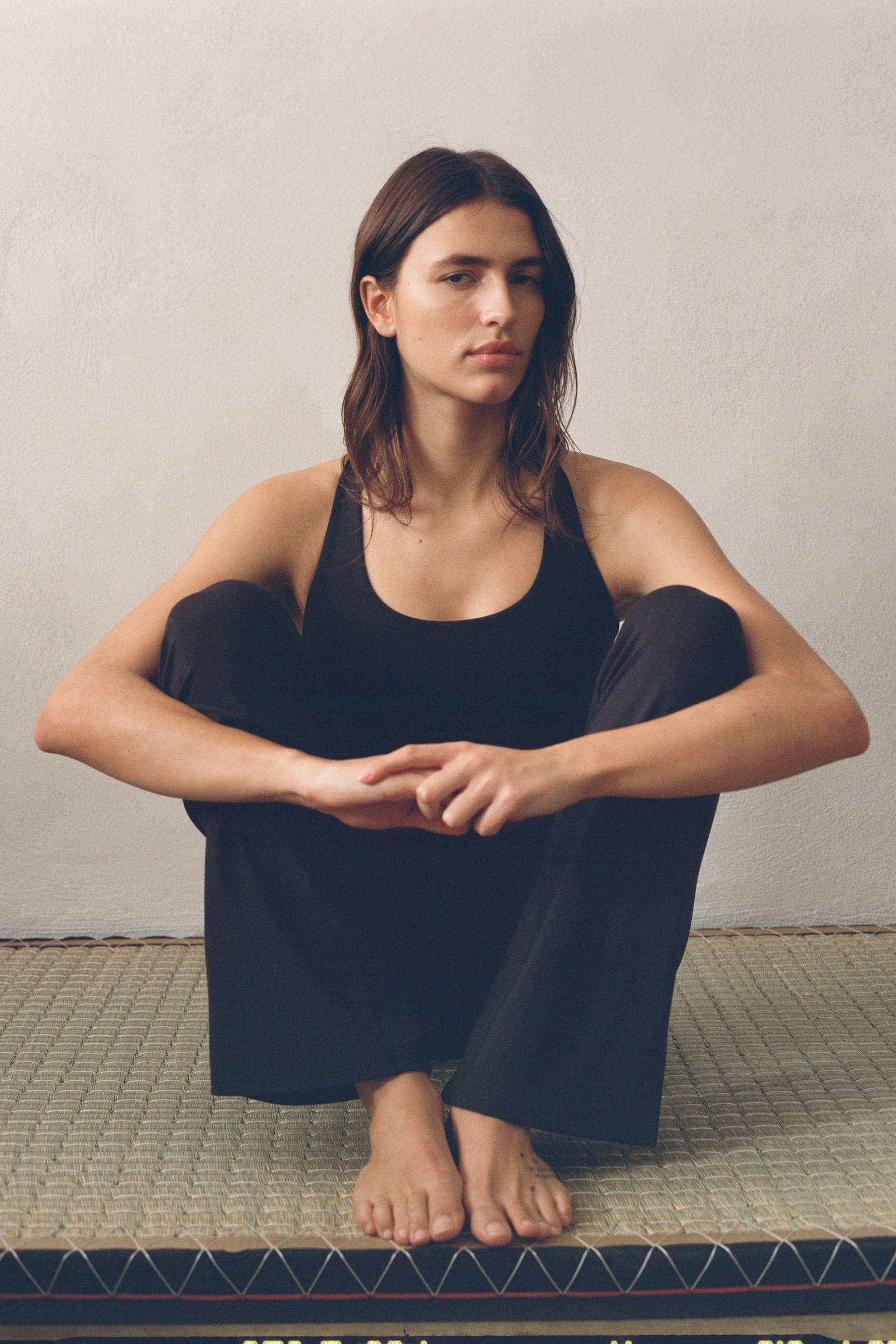 Flared Yoga leggings with SoftMove™ - Black/Dark grey/Dusty pink/Peachy beige - 3