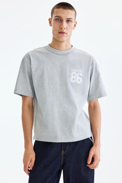 ルーズフィット プリントTシャツ