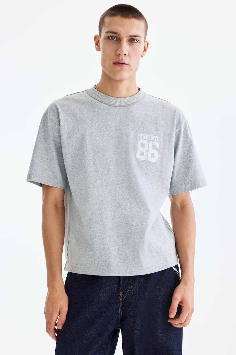 Majica s aplikacijom Loose Fit
