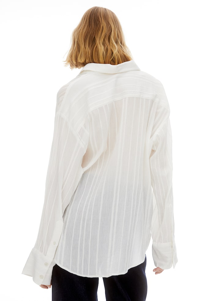 Crinkled skjorte med oversized pasform - Creme/Sort/Stribet - 4