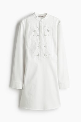 Klänning med broderie anglaise