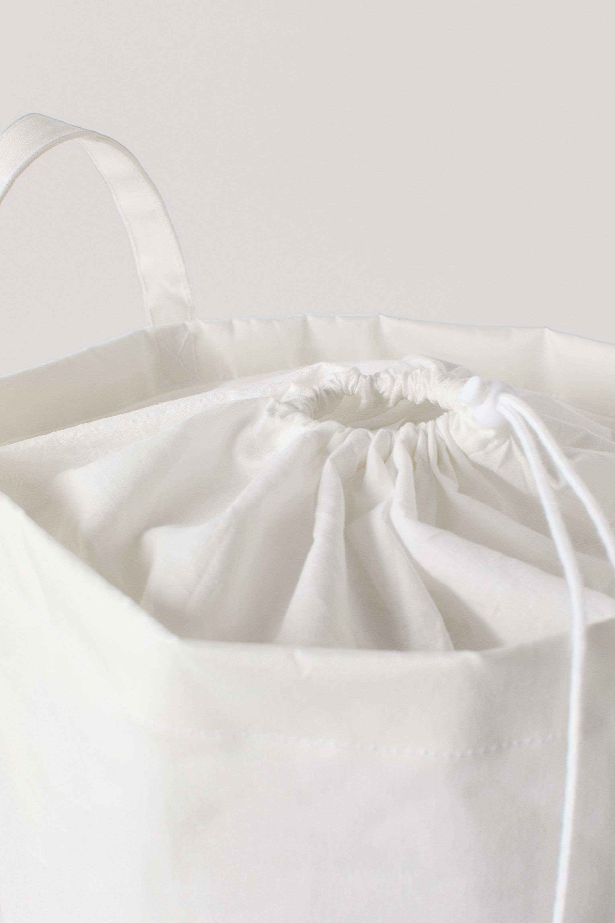 Grotere afbeelding bekijken: Waszak van katoenen twill - Wit - HOME | H&M NL 2