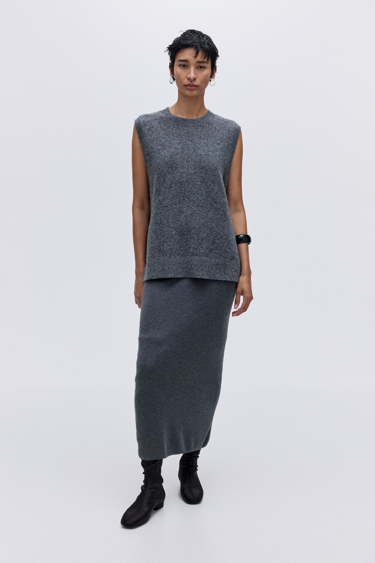Sweater vest - image 3