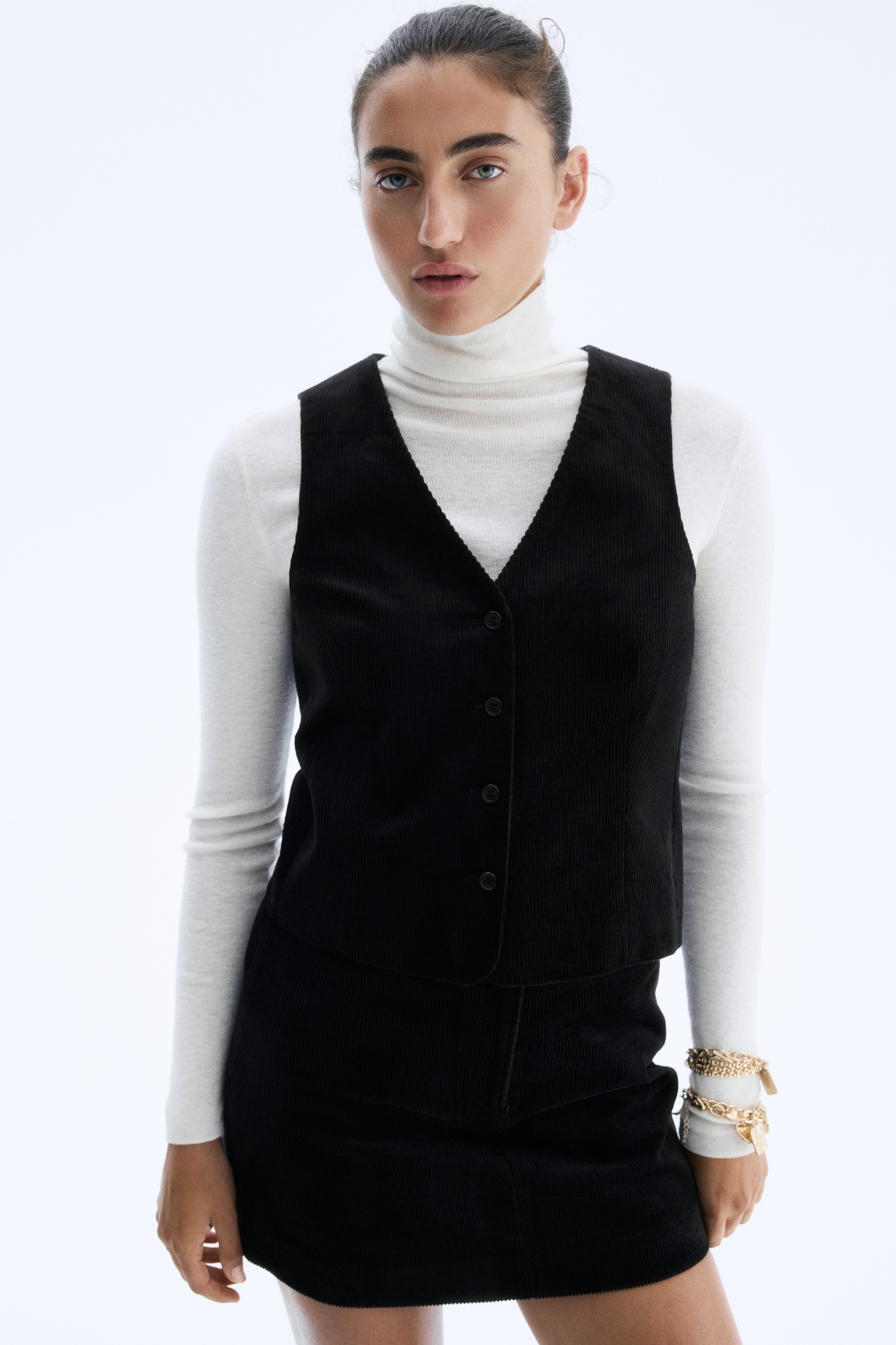 V-neck waistcoat