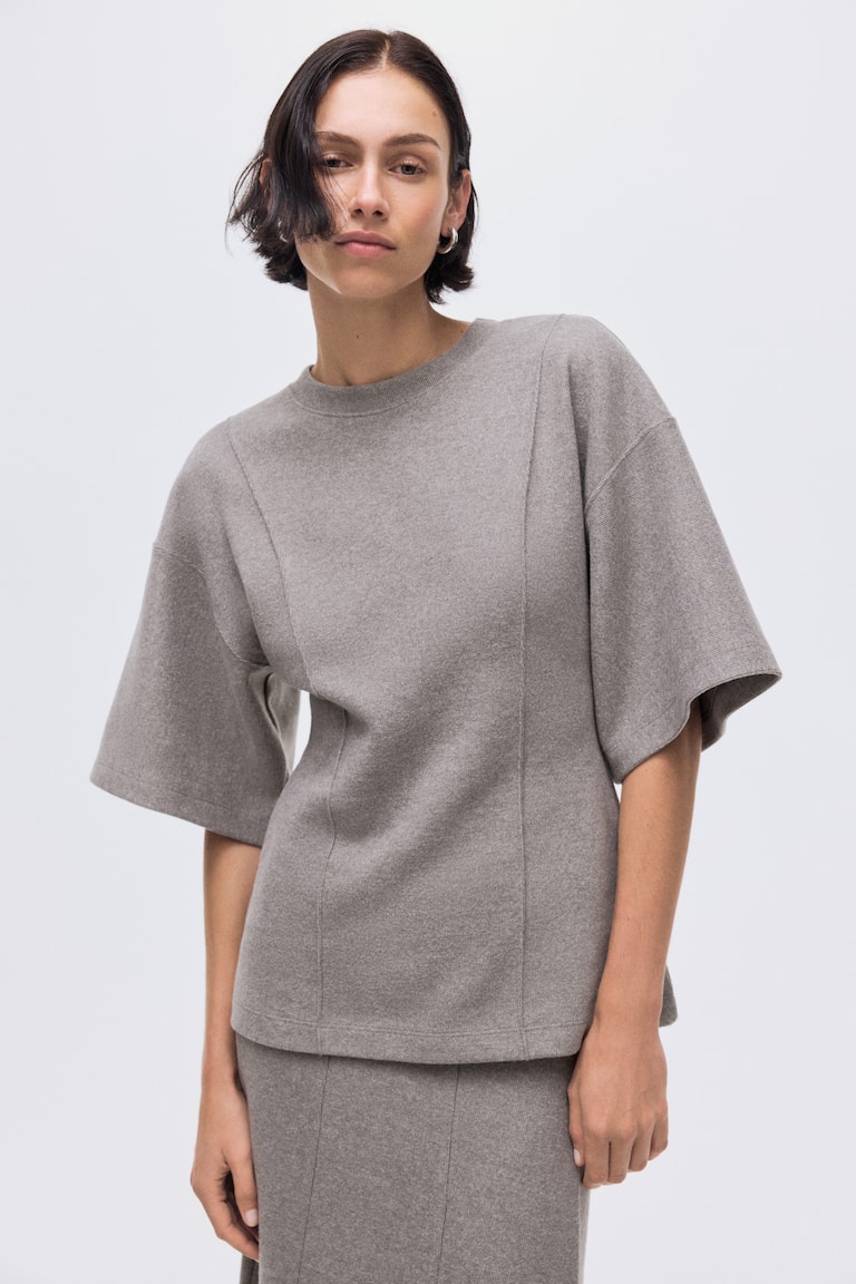 Bluza širokog kroja od finog pletiva