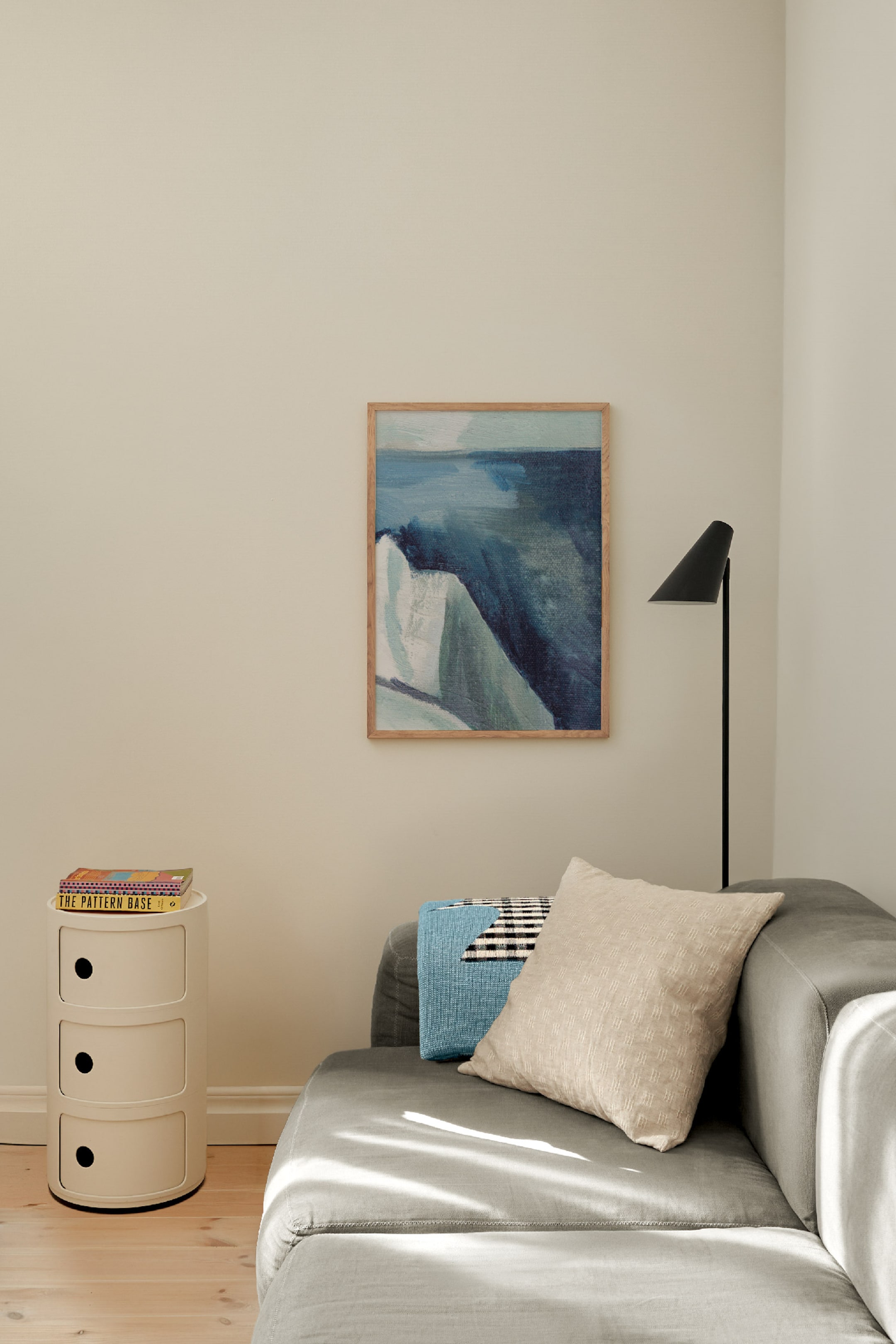Visa större bild: Blue Cliff Poster - Blue Cliff - Postery - Home All | H&M FI 1