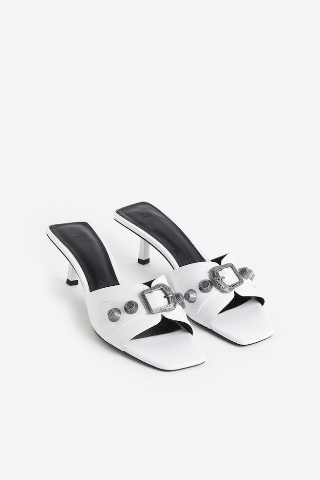 Sandaletten mit Nieten - Weiß/Schwarz - 3