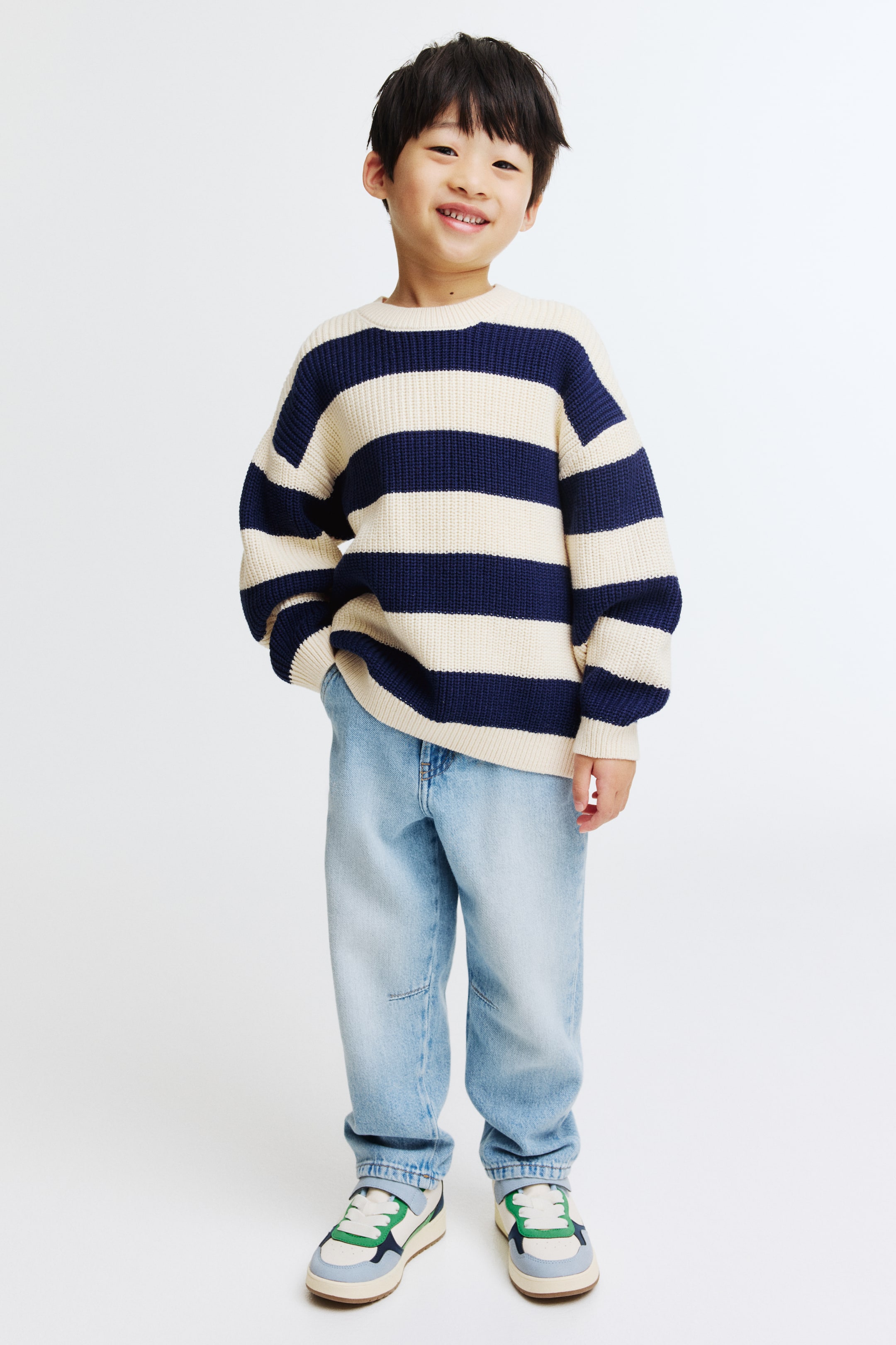 拡大画像を表示: パテントニットセーター - クリーム／ネイビーブルー - Kids | H&M JP 2
