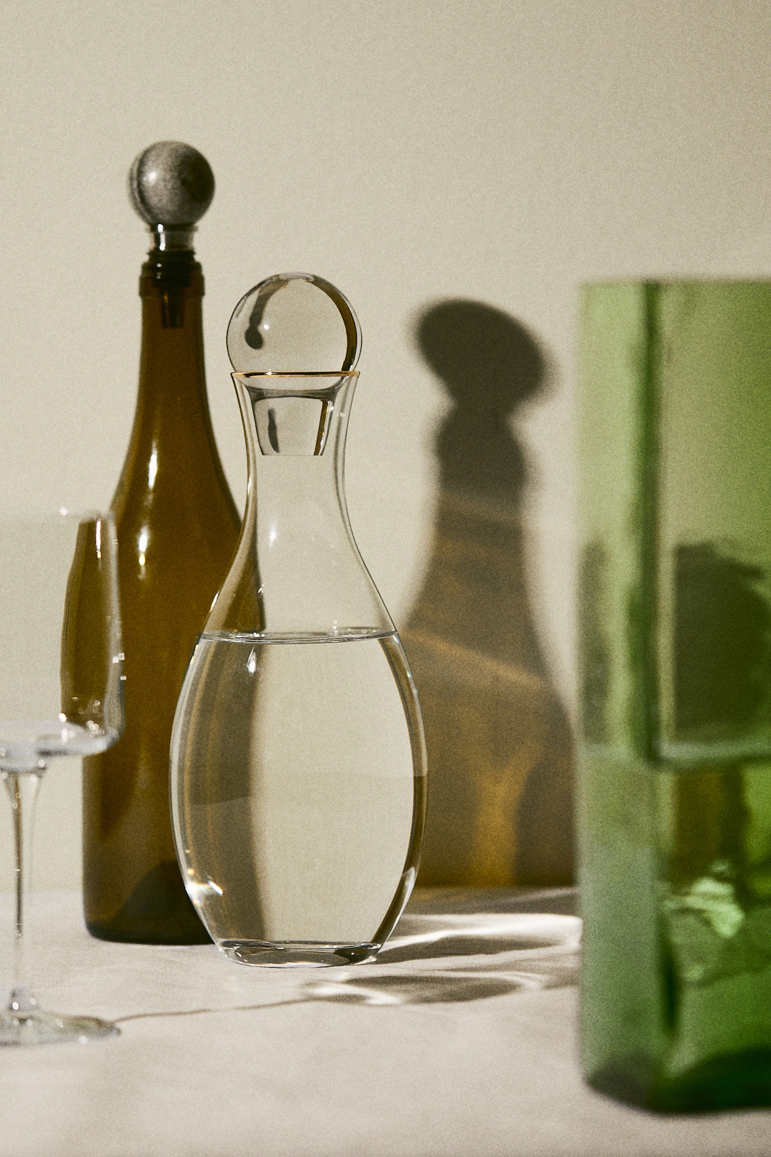 Clear glass carafe - Clear glass/Gold-coloured - 2