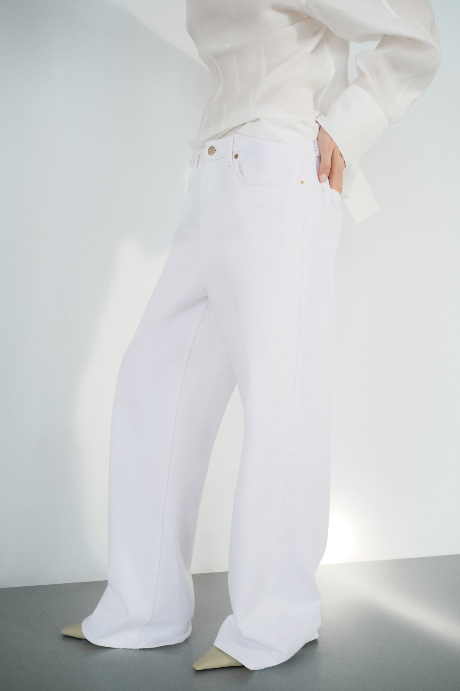 Wide High Jeans - לבן/כחול ג'ינס בהיר/אפור כהה/כחול ג'ינס כהה/כחול ג'ינס/כחול ג'ינס כהה/כחול ג'ינס/שחור - 3