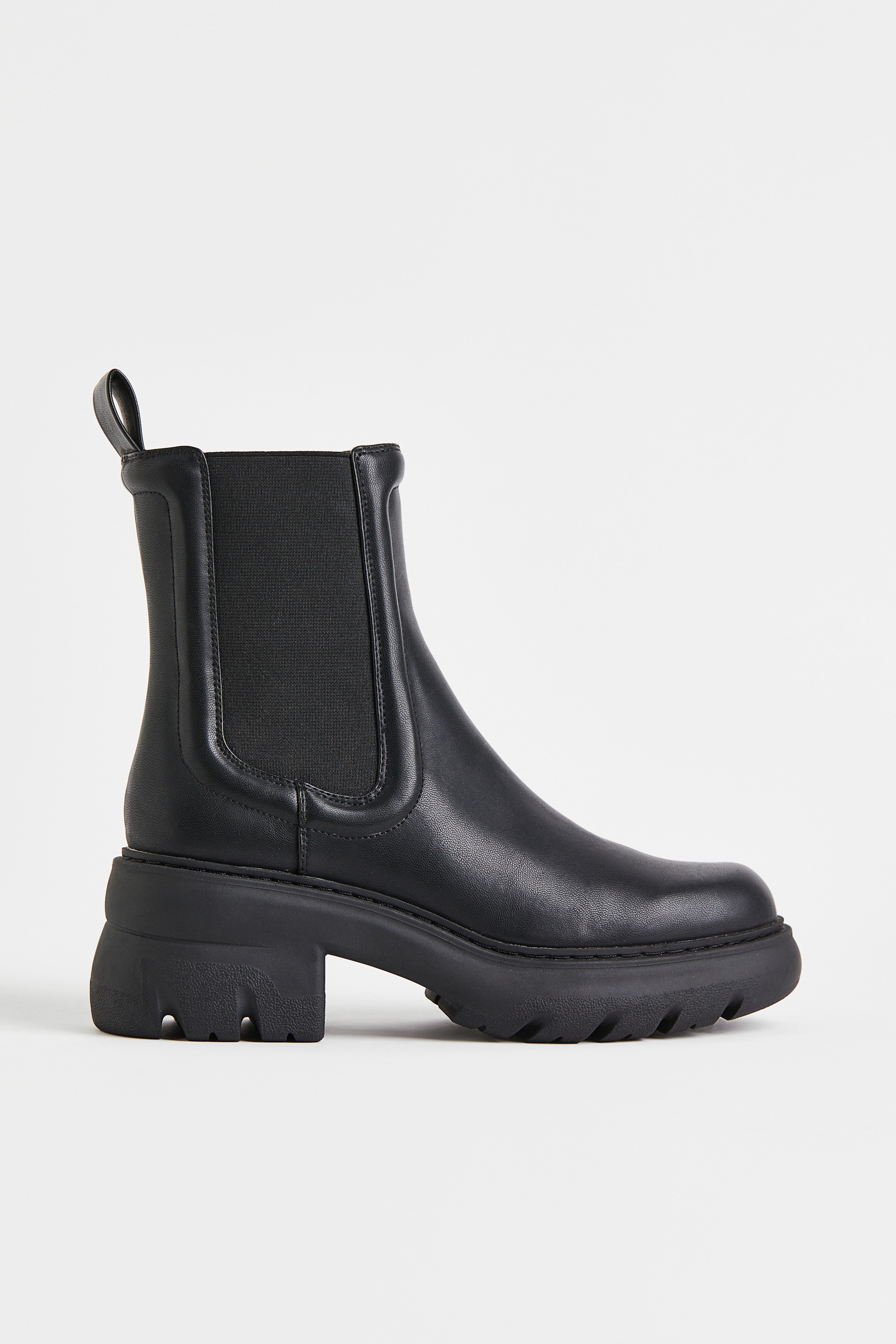 Chunky Chelsea boots