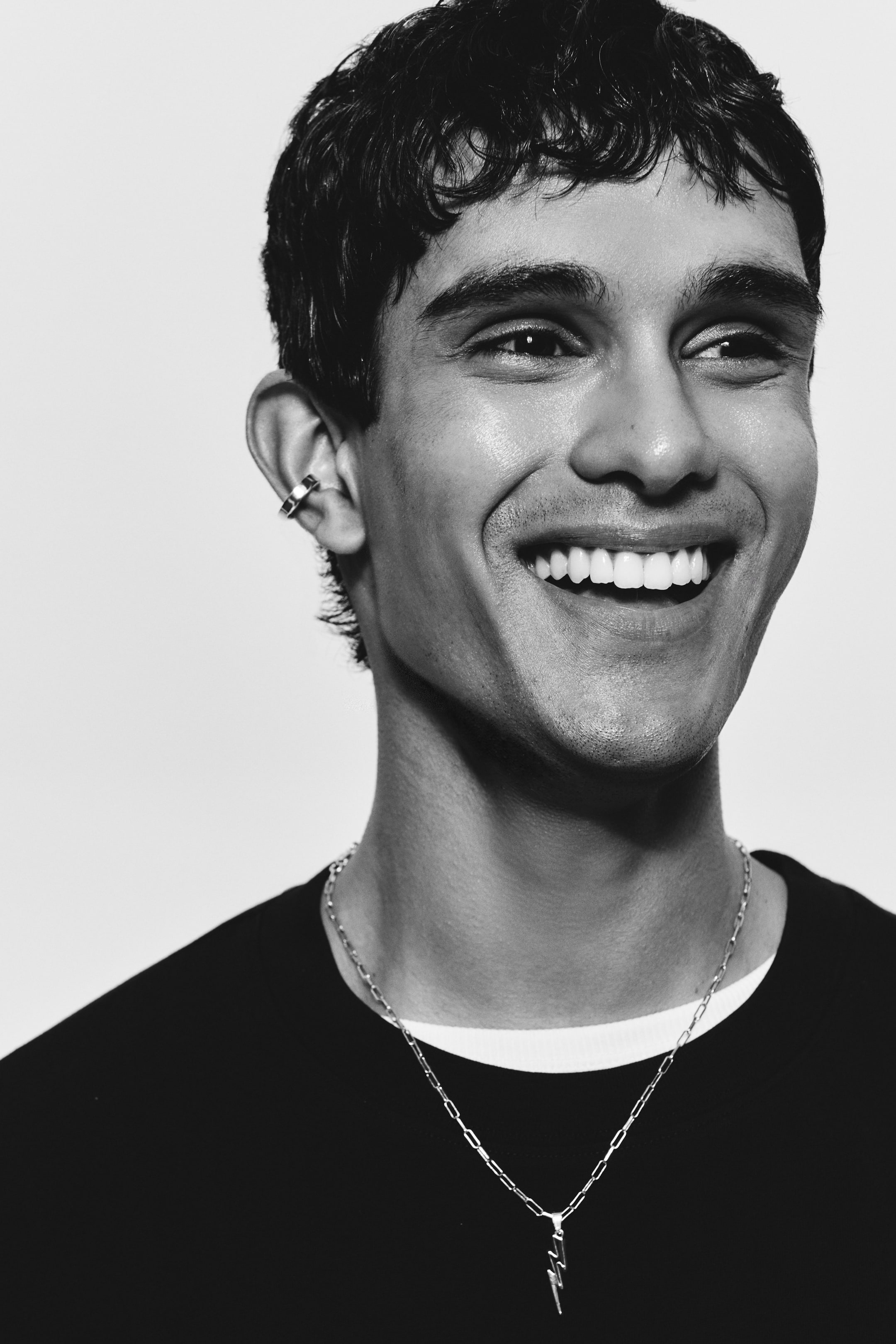 View larger image: Chain necklace - Silver-coloured/Flash - Men | H&M IN 1