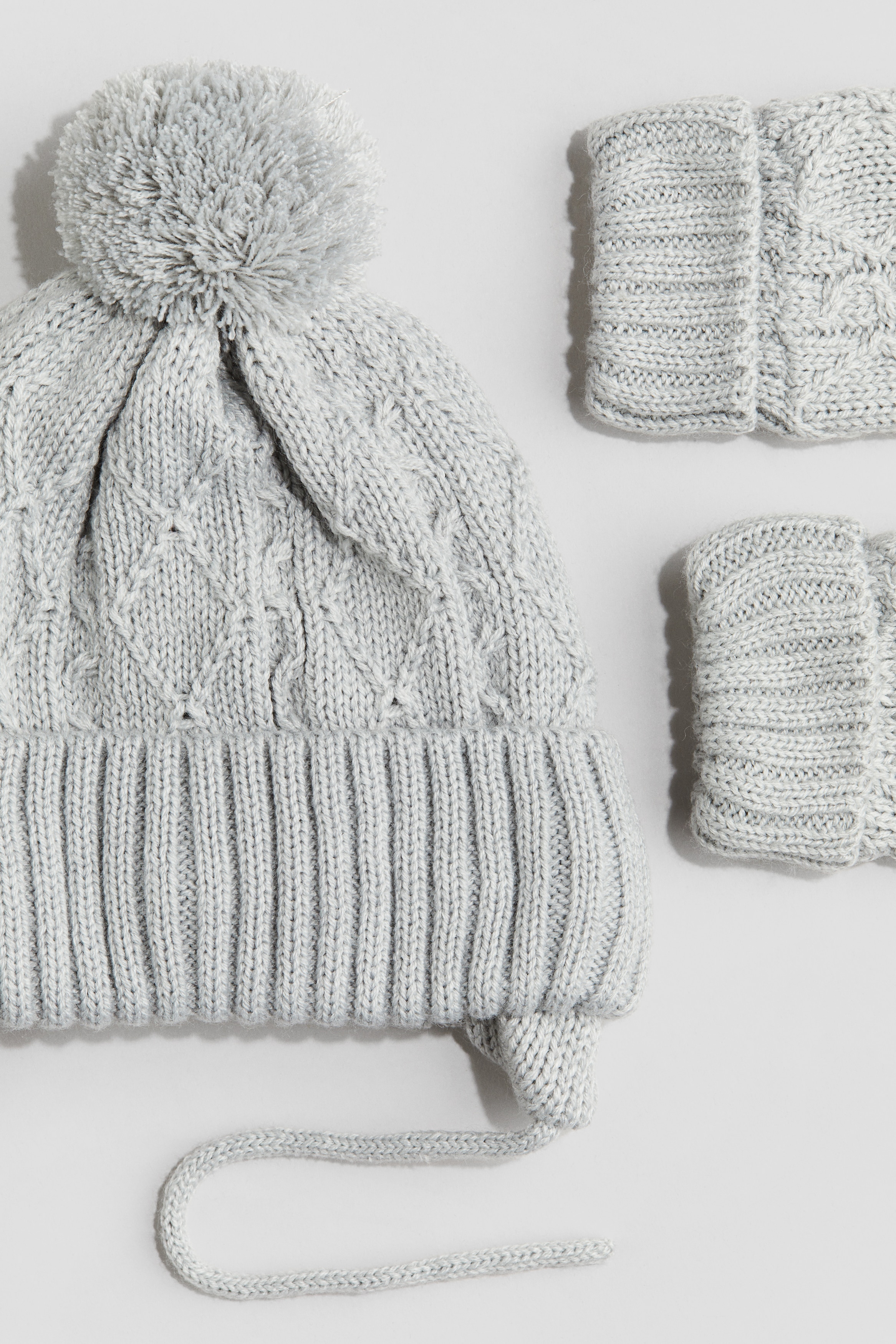 2-piece Beanie and Mittens Set - Light beige - Kids | H&M US display picture 2