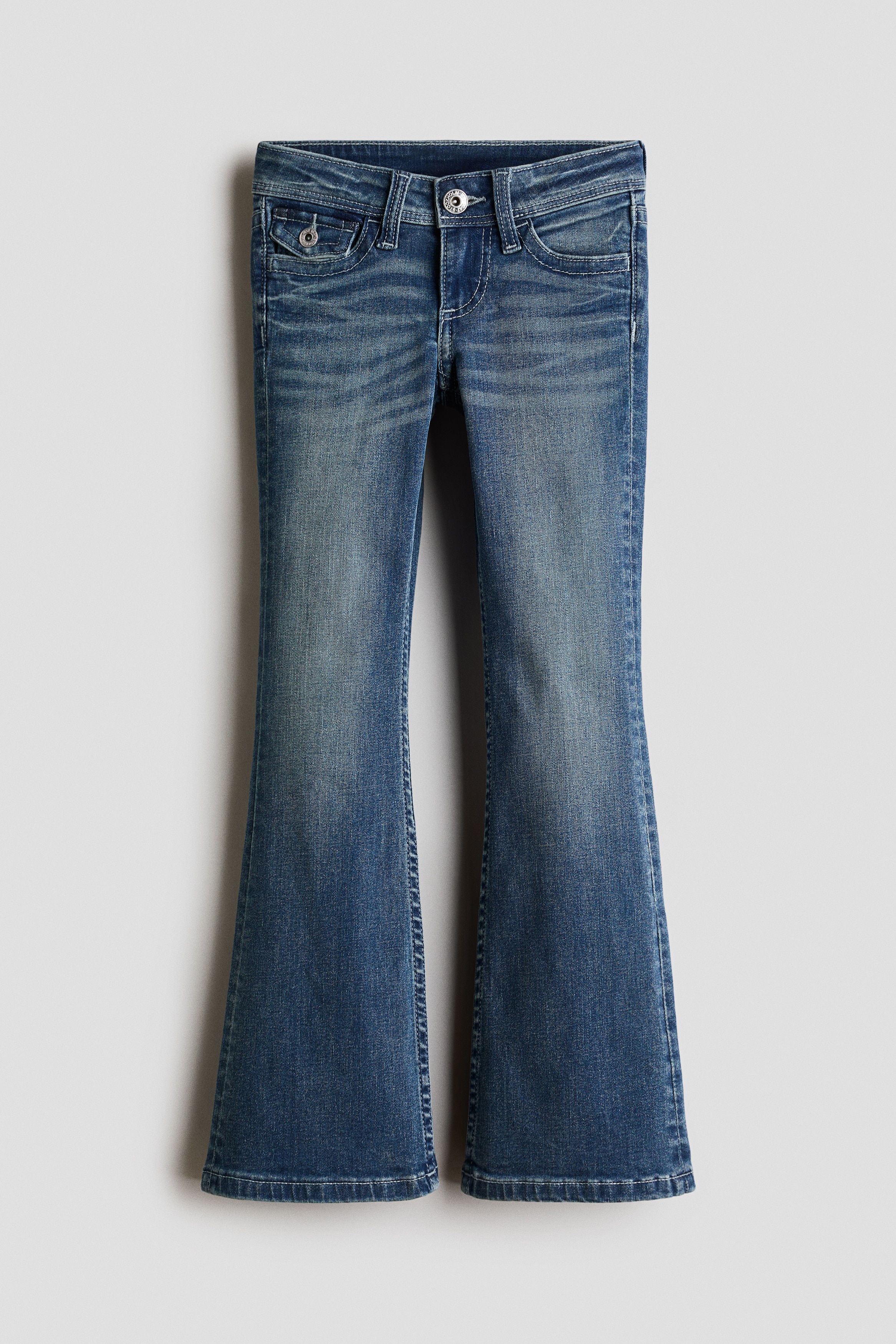Flared Leg Low Jeans με κεντημένα σχέδιαΜοντέλο