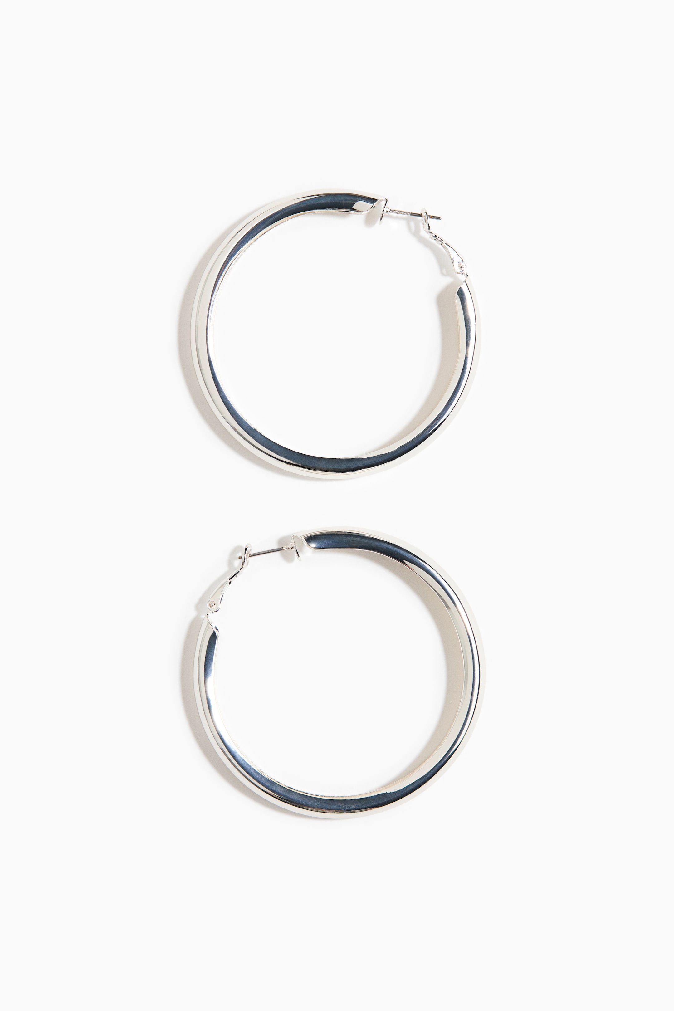 Zobacz większy obraz: Hoop earrings - Srebrzysty - ONA | H&M PL 1