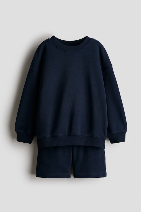 Детские топы H&M 2-Piece Sweatshirt and Sweatshorts Set